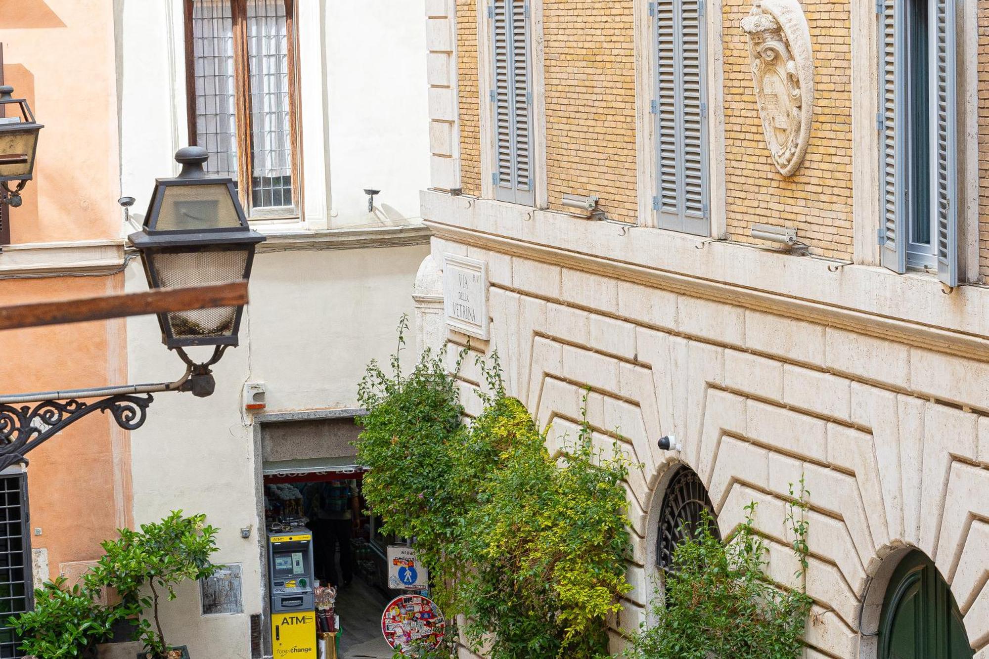 Navona Modern By In * Roma