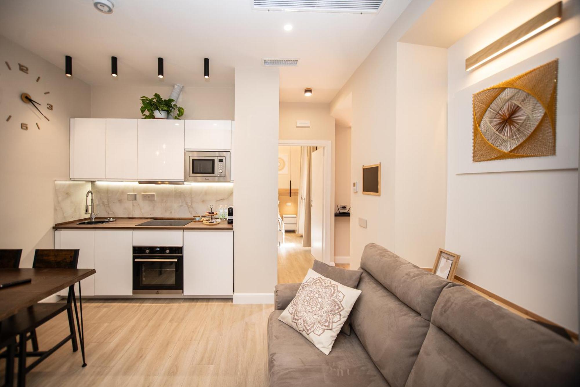 Leon Modern Near Subway - Ground Floor Apartamento *