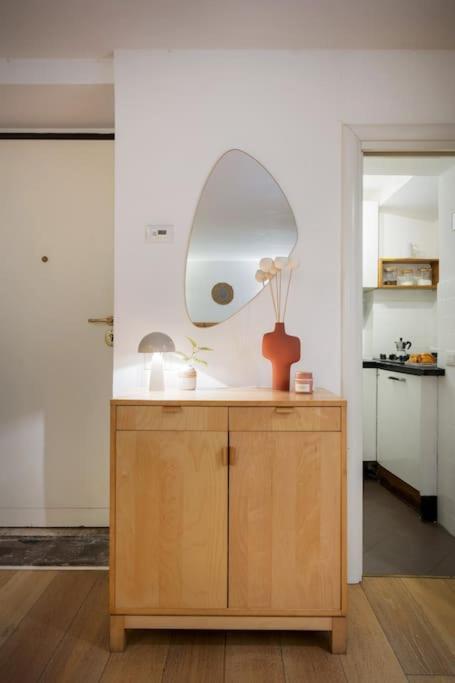 Design Loft Near Colosseo * Roma