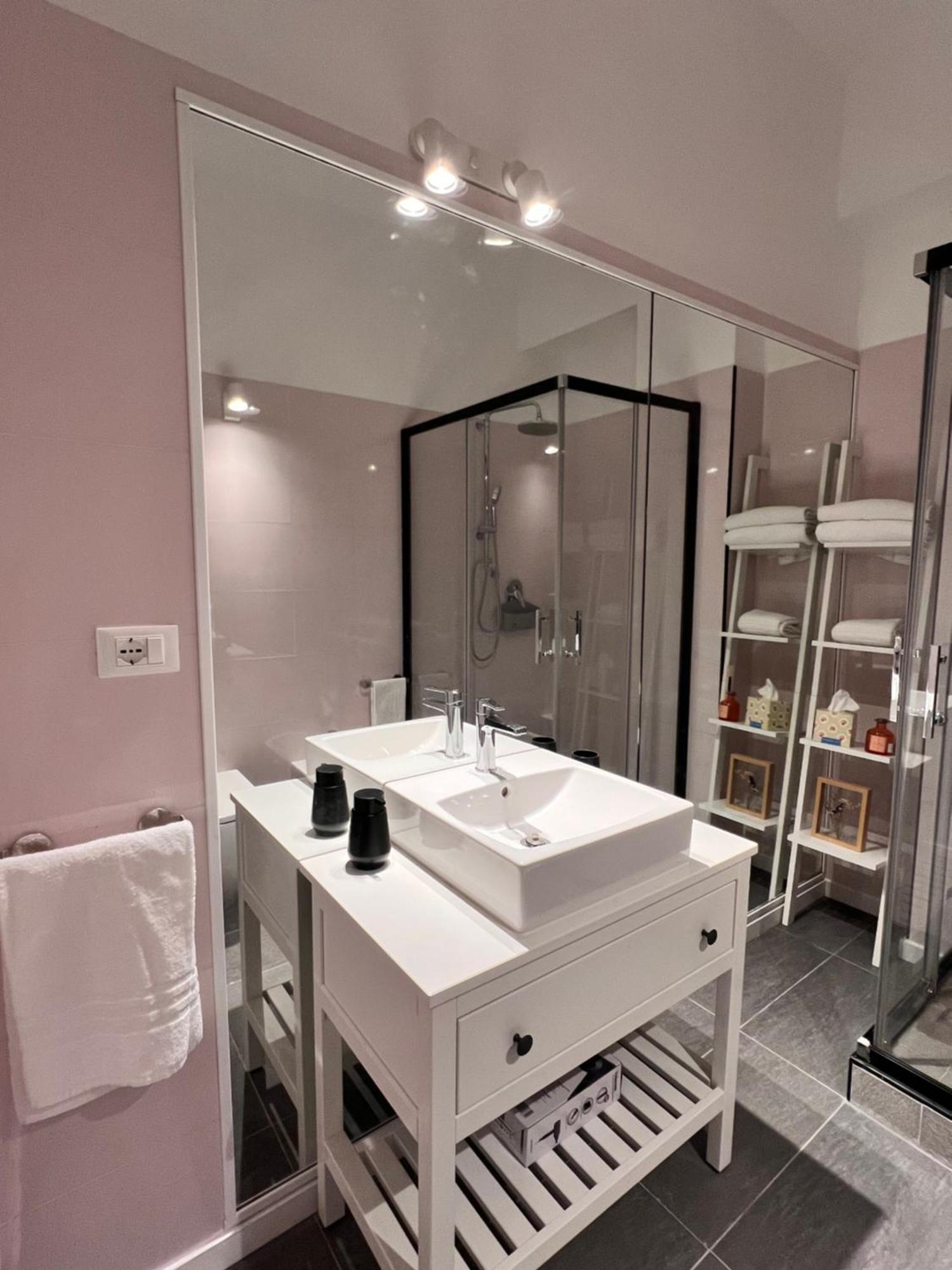 Antinori Stresa Apartment