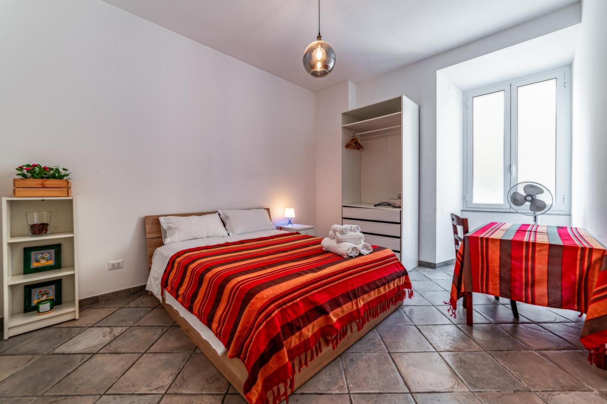 Casa Fabrizio - Metro San Giovanni Apartamento