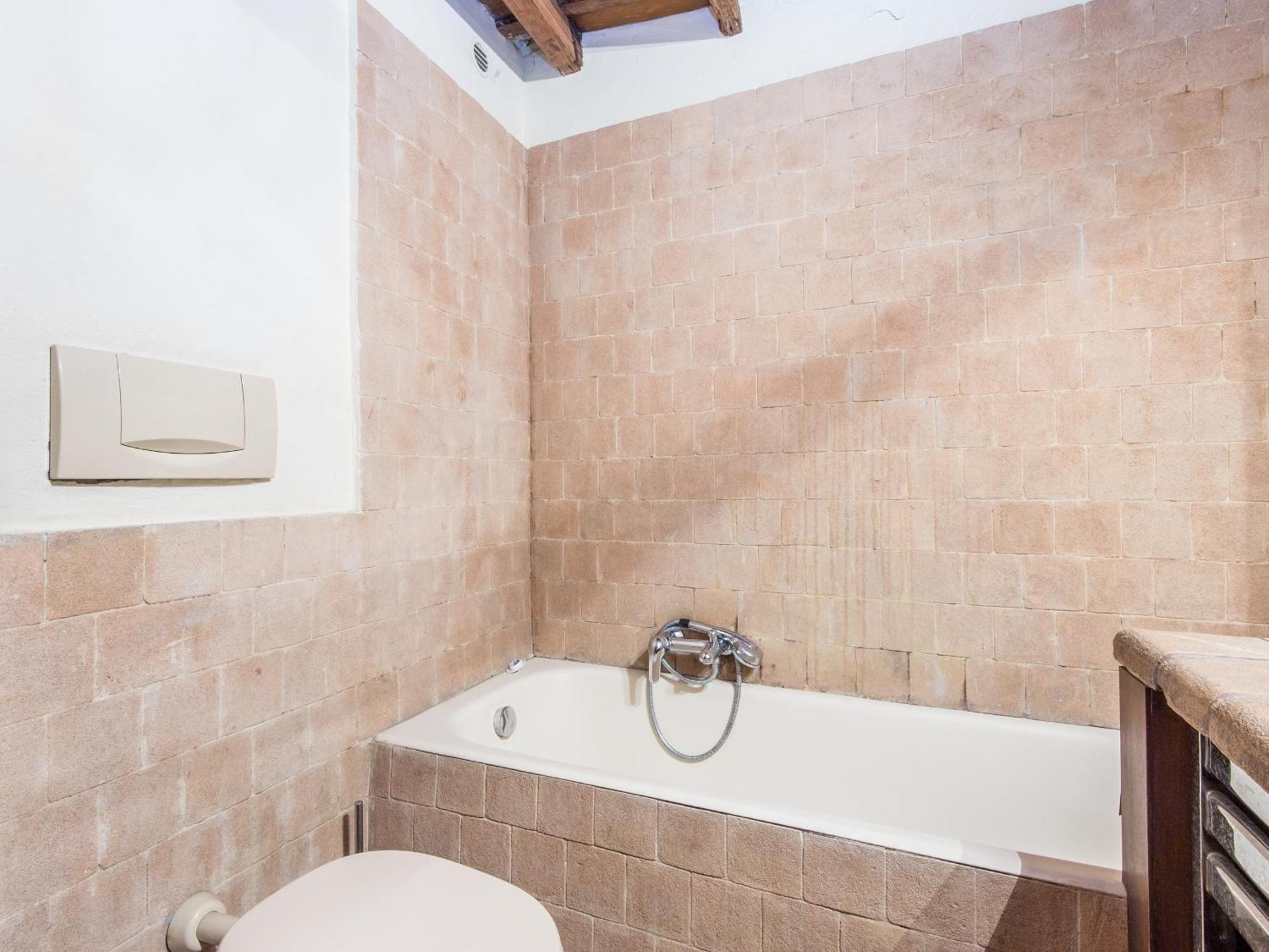 Enchanting Two Bedroom Navona Rome