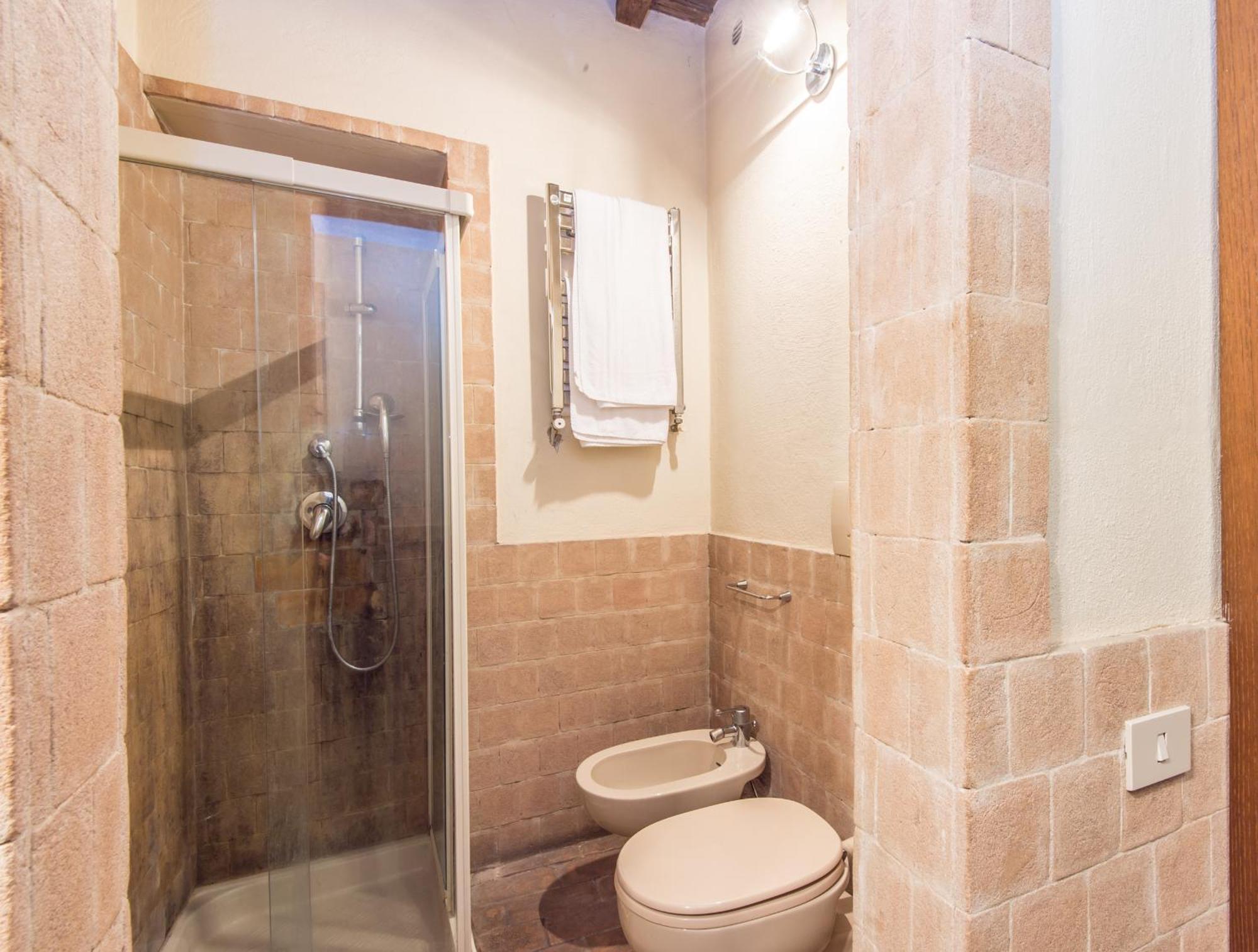 Enchanting Two Bedroom Navona Apartment