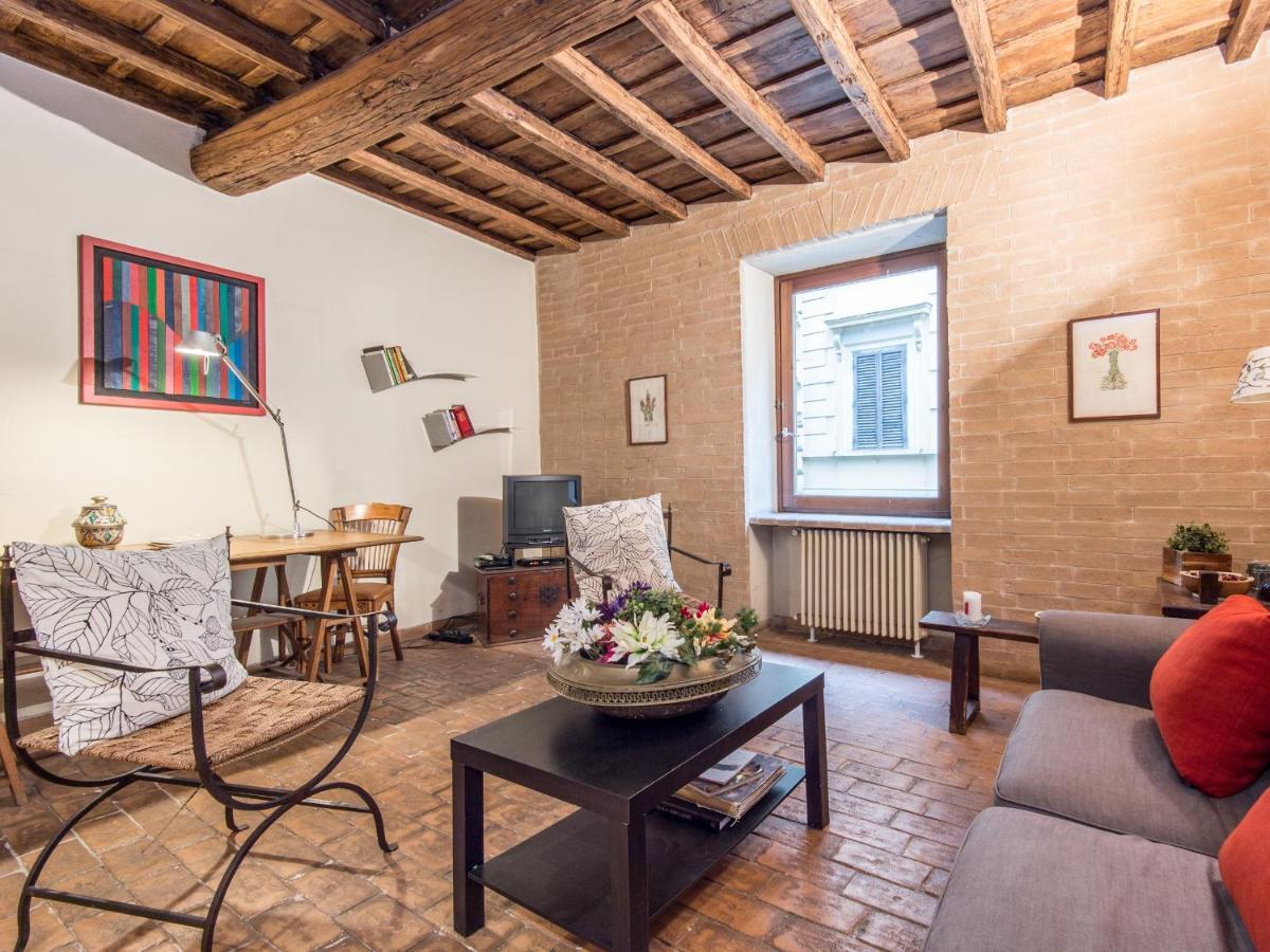 Apartment Enchanting Two Bedroom Navona