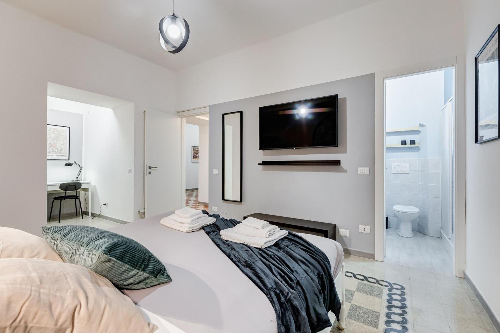 L&l Cozy 2-bdr In San Giovanni District Appartamento