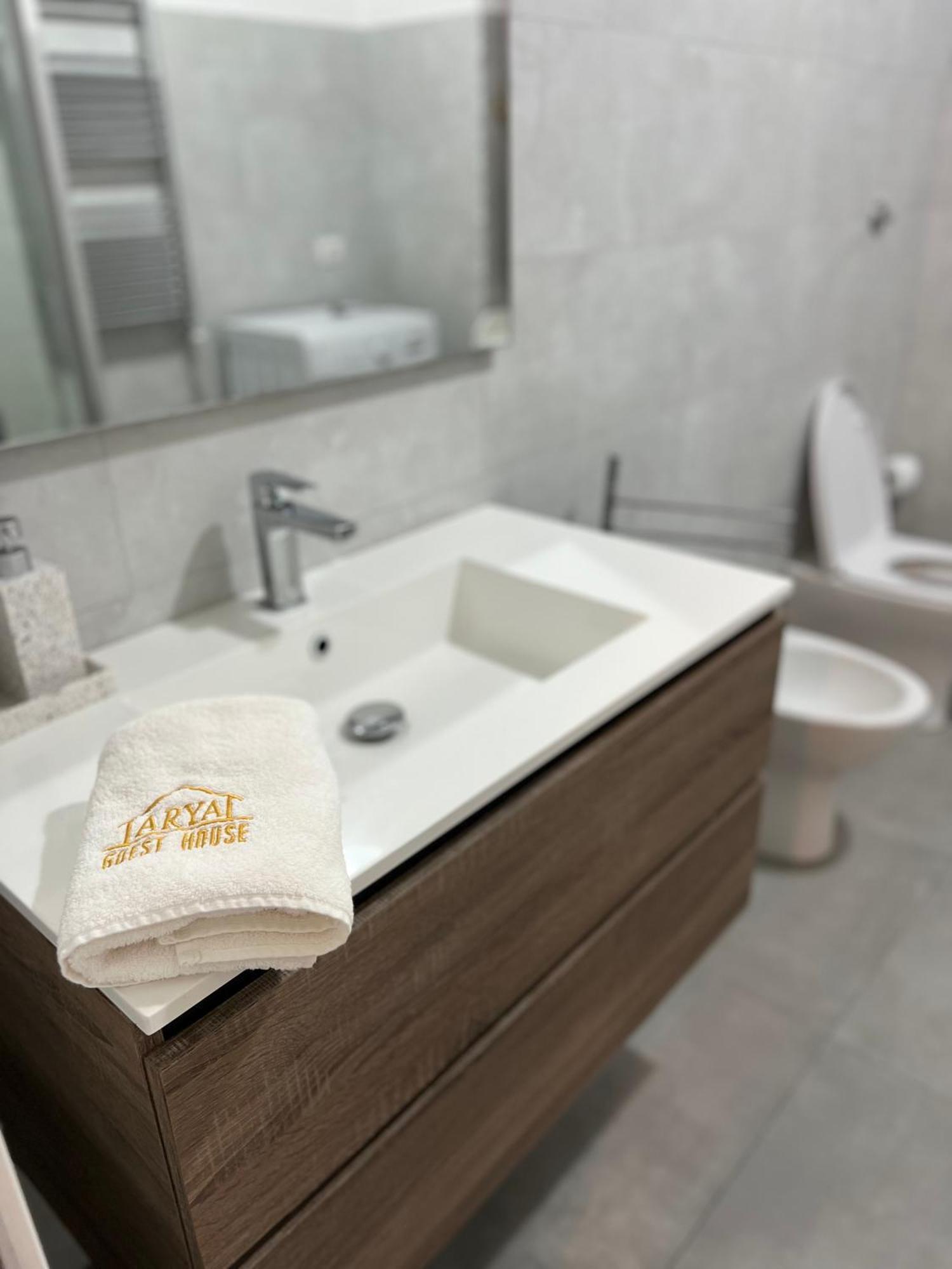 Casa Arya Apartment *