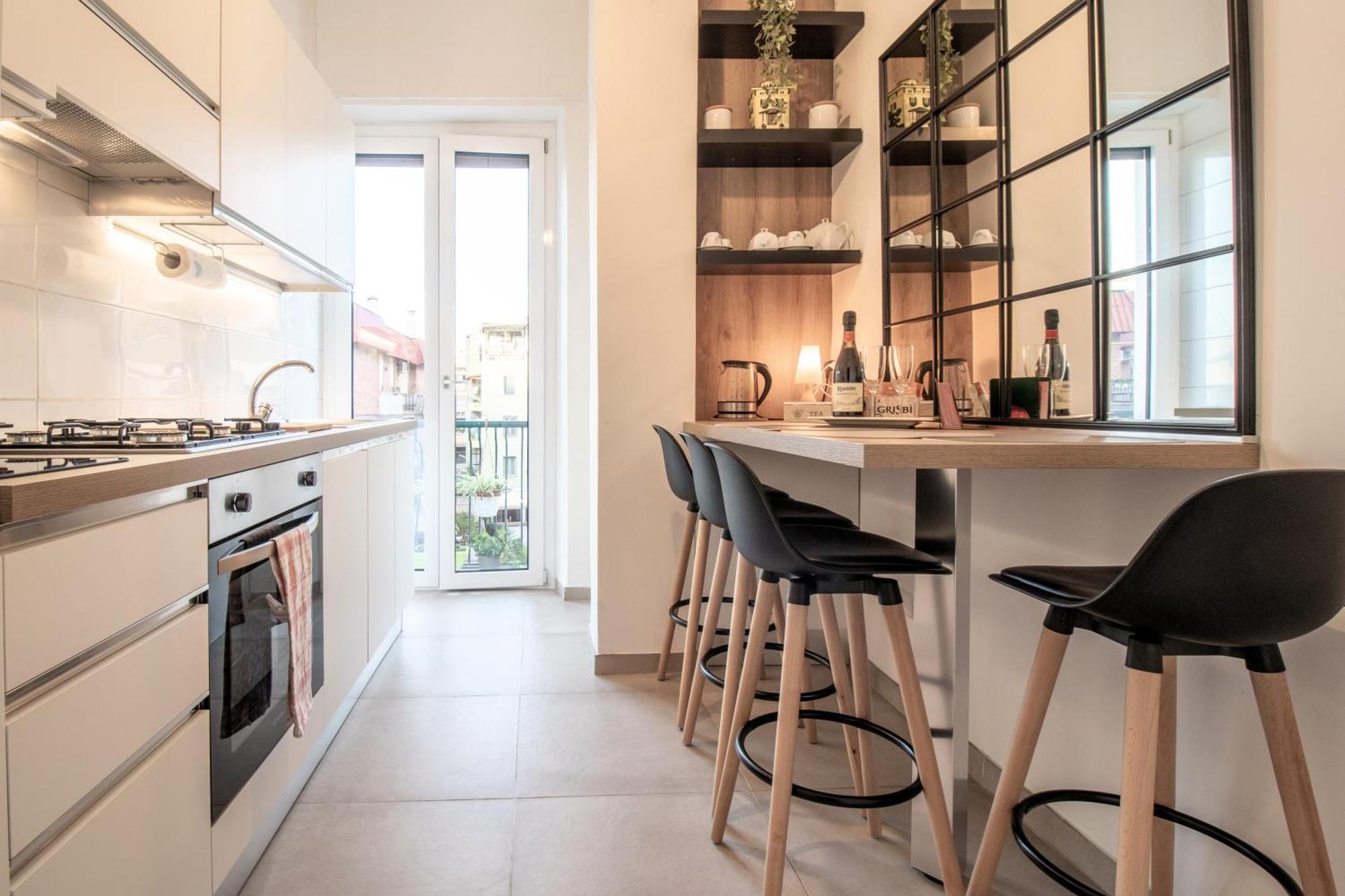 House Exclusive Near Metro A