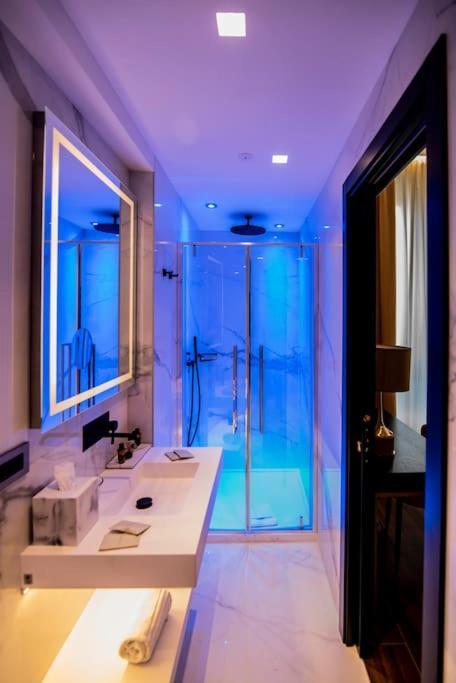 Luxury Rhome Via Della Croce * Rome