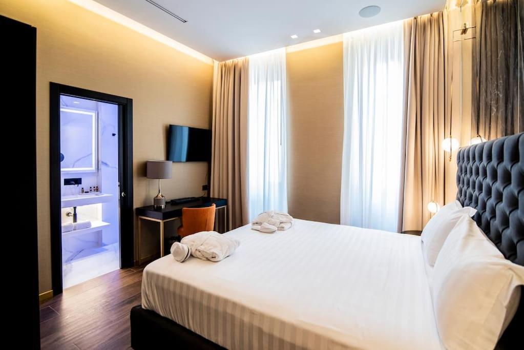 Luxury Rhome Via Della Croce Rome