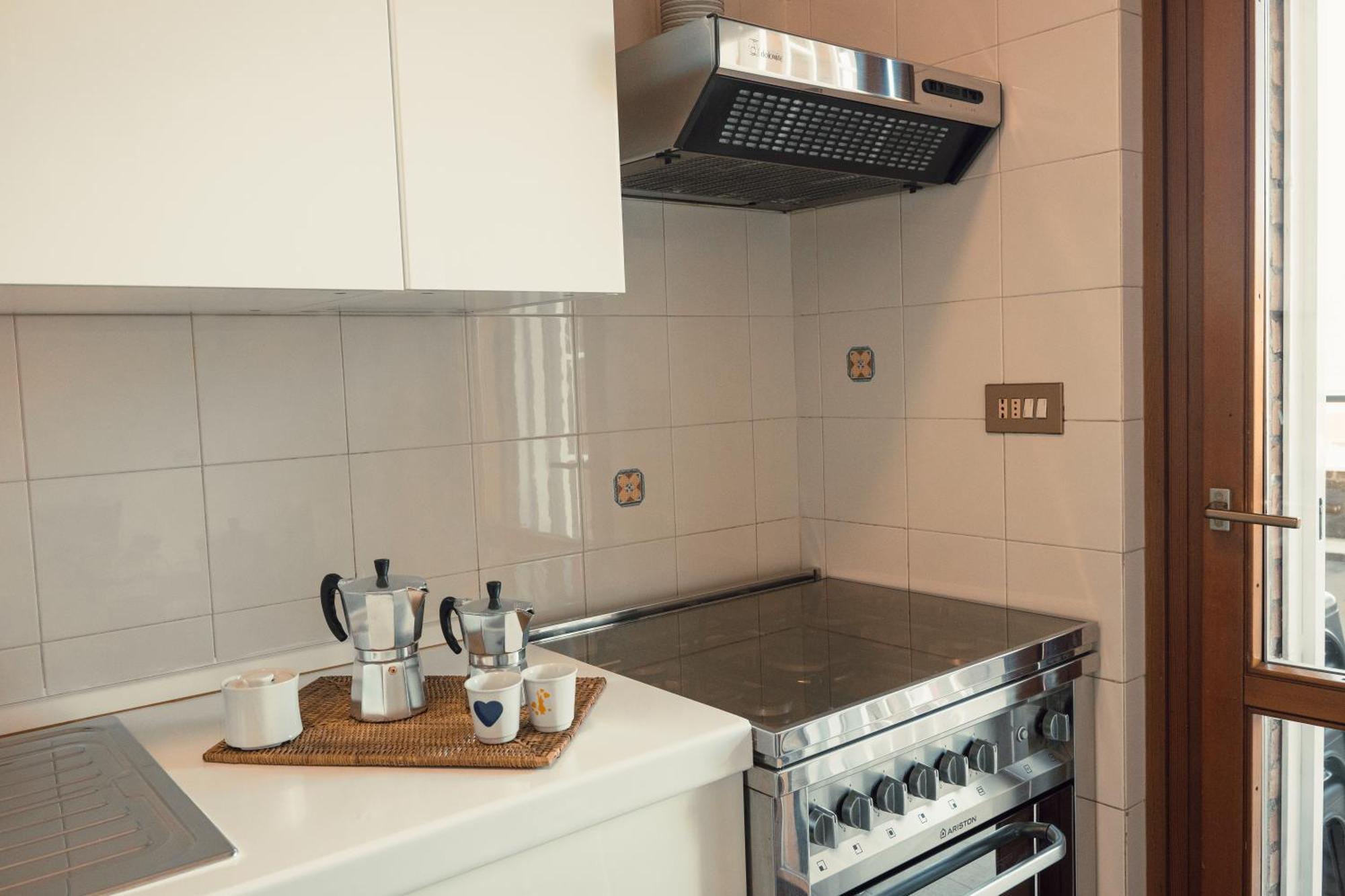 The Spacious With 3 Bedrooms And Private Parking Rome