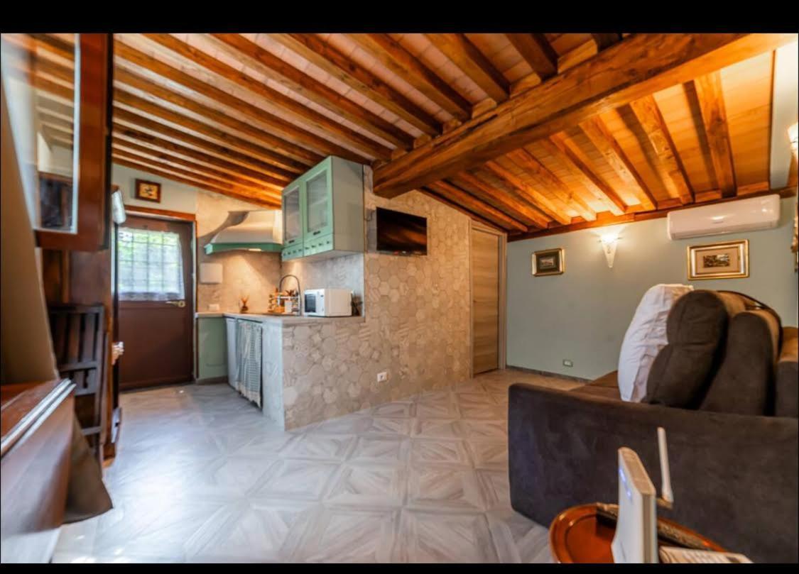 Appia Antica Country House Giardino Parcheggio Fermata Bus 4 Ospiti Holiday home