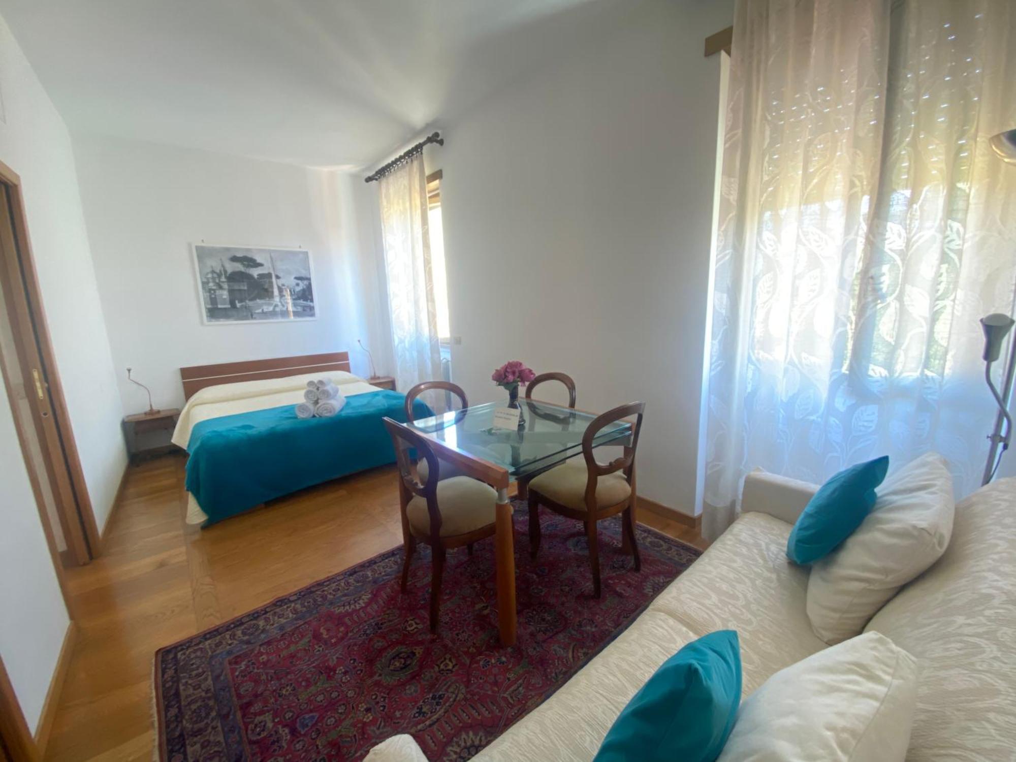 Piazza Del Popolo - Attico Apartment