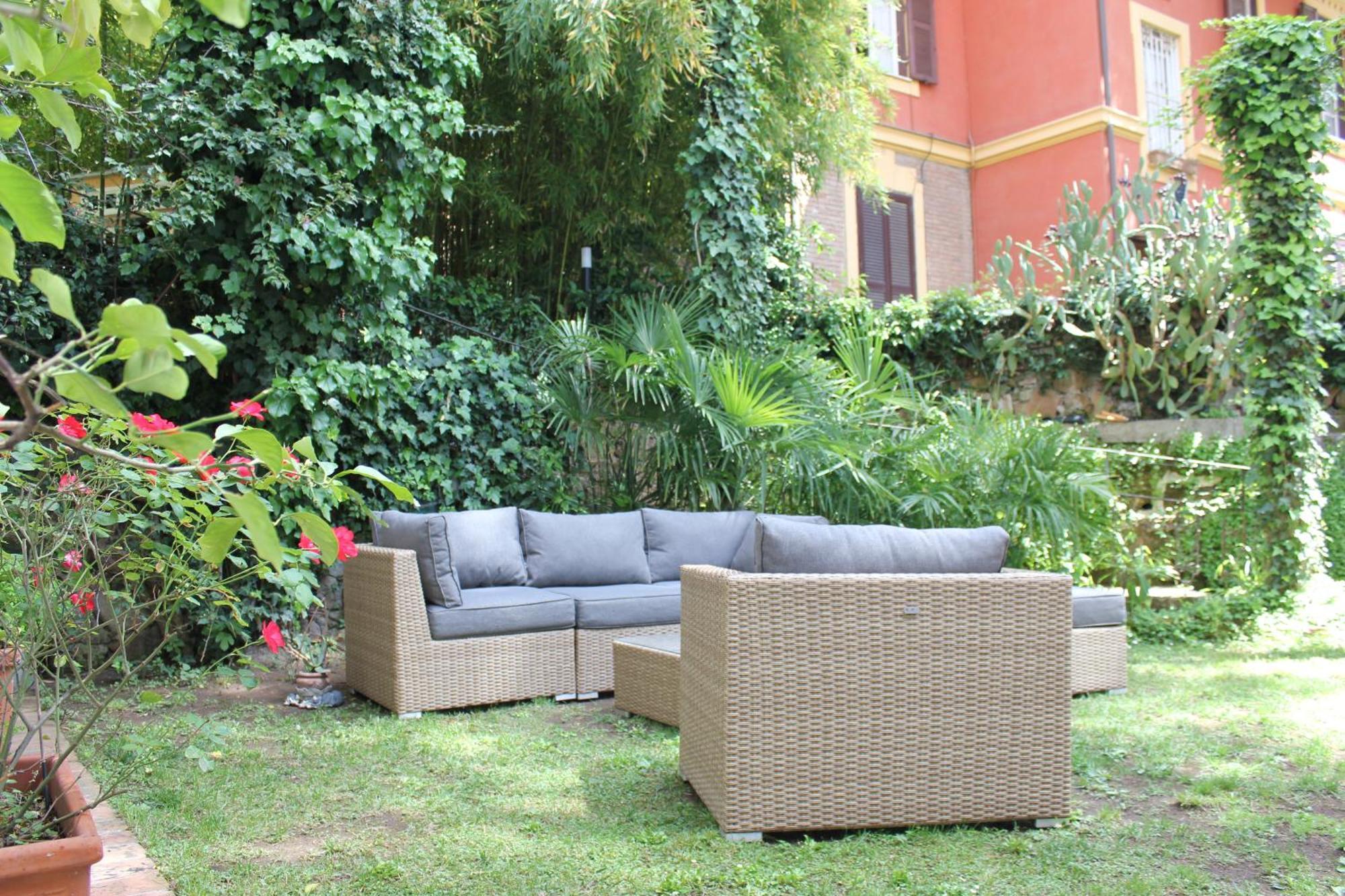 Giardino Dei Giganti, 5 Minute Walk To The Subway B Roma