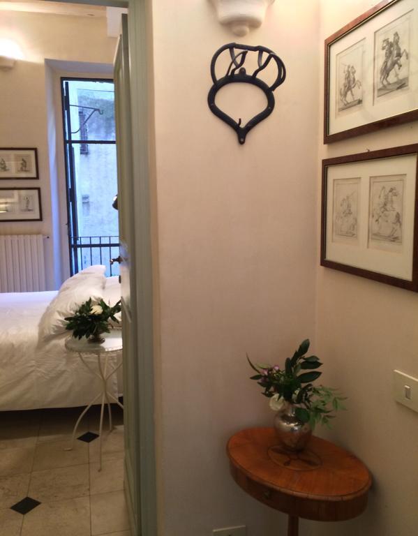 La Casa In Vetrina Apartment *