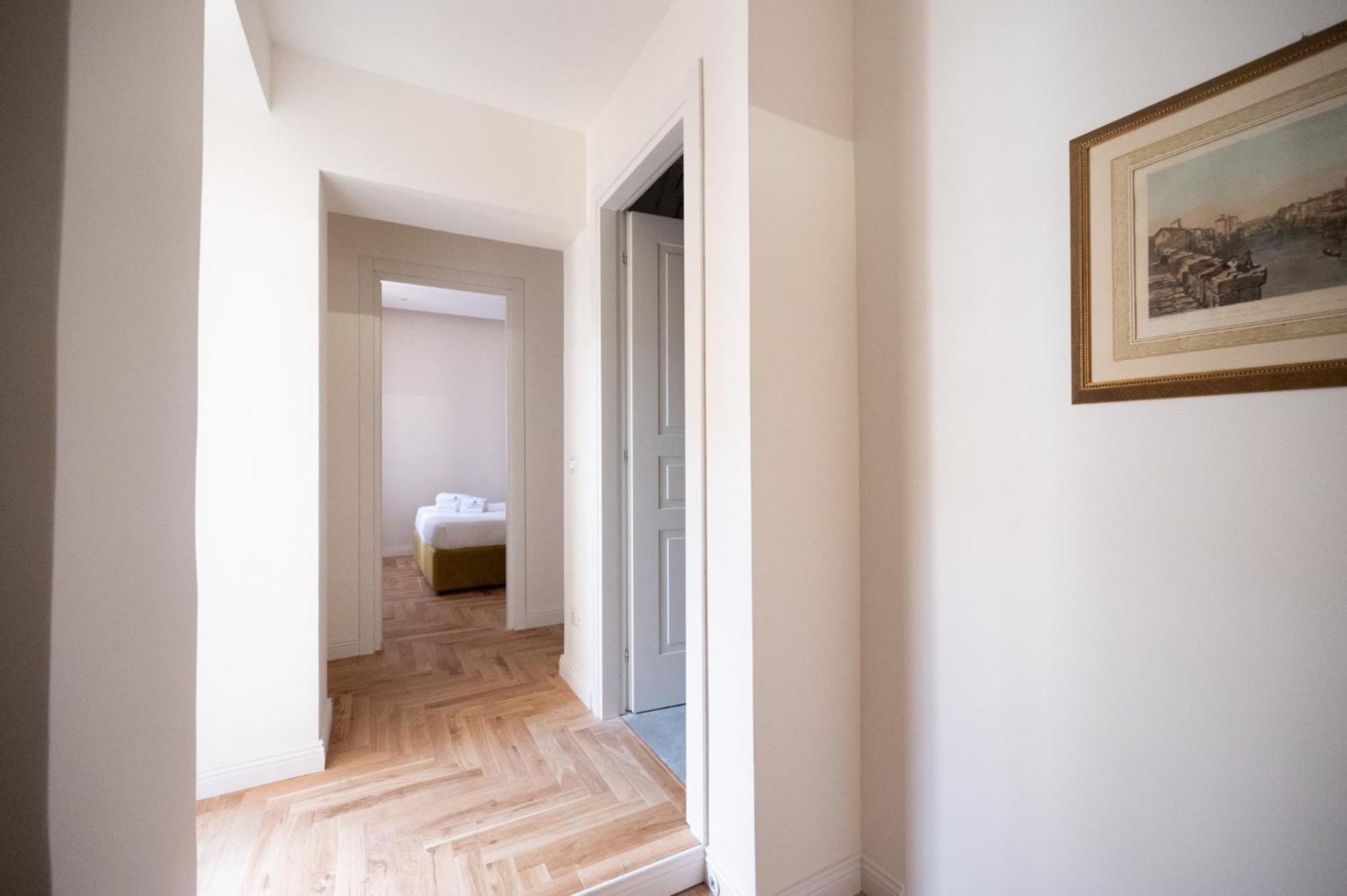 Apartment Domus Laurina - Maison D'art Collection