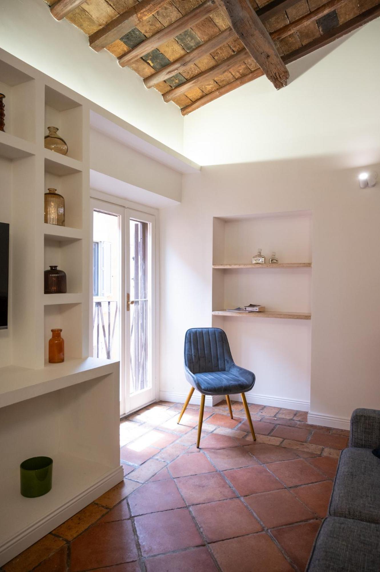 Apartment Domus Laurina - Maison D'art Collection
