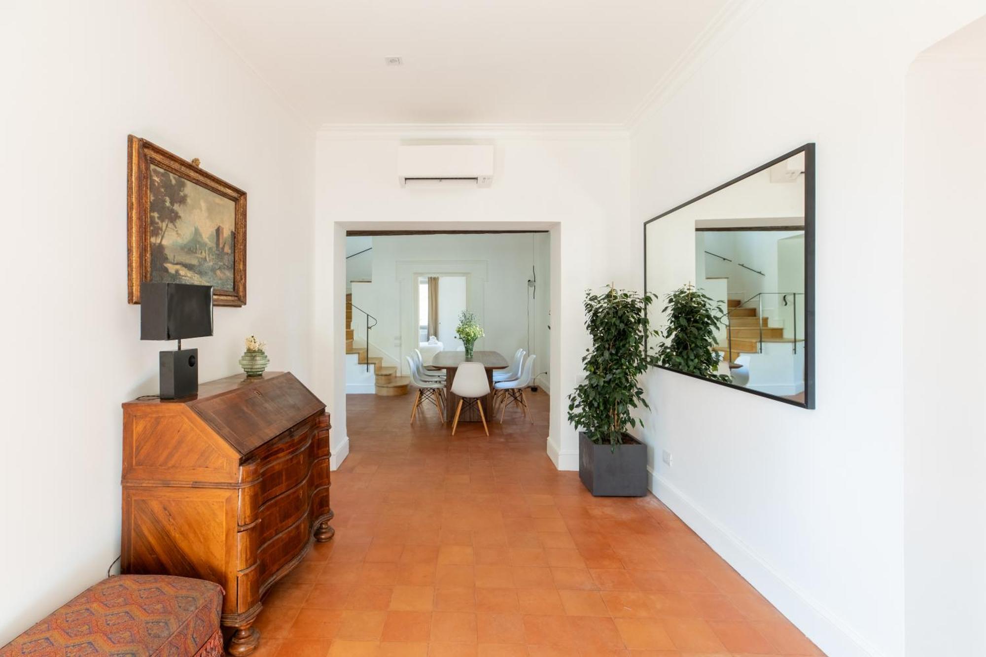 Iflat Trastevere Stylish 4 Bedroom Penthouse *