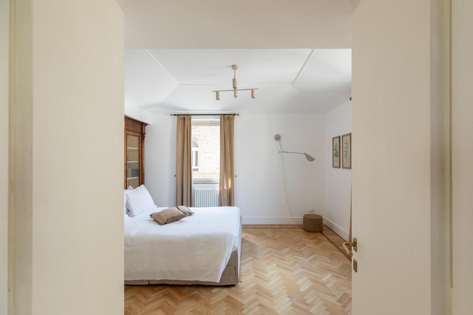 Iflat Trastevere Stylish 4 Bedroom Penthouse