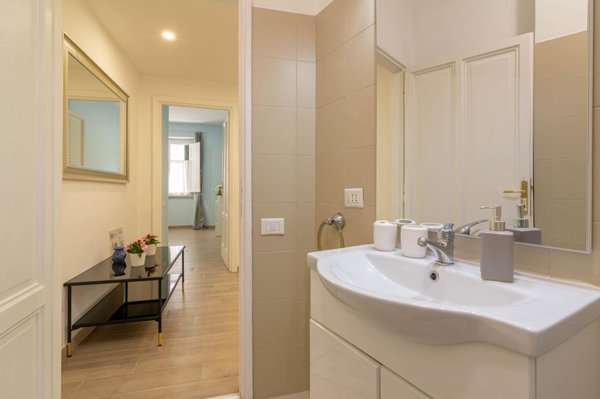 Domus Gianicolo 2b Apartment *