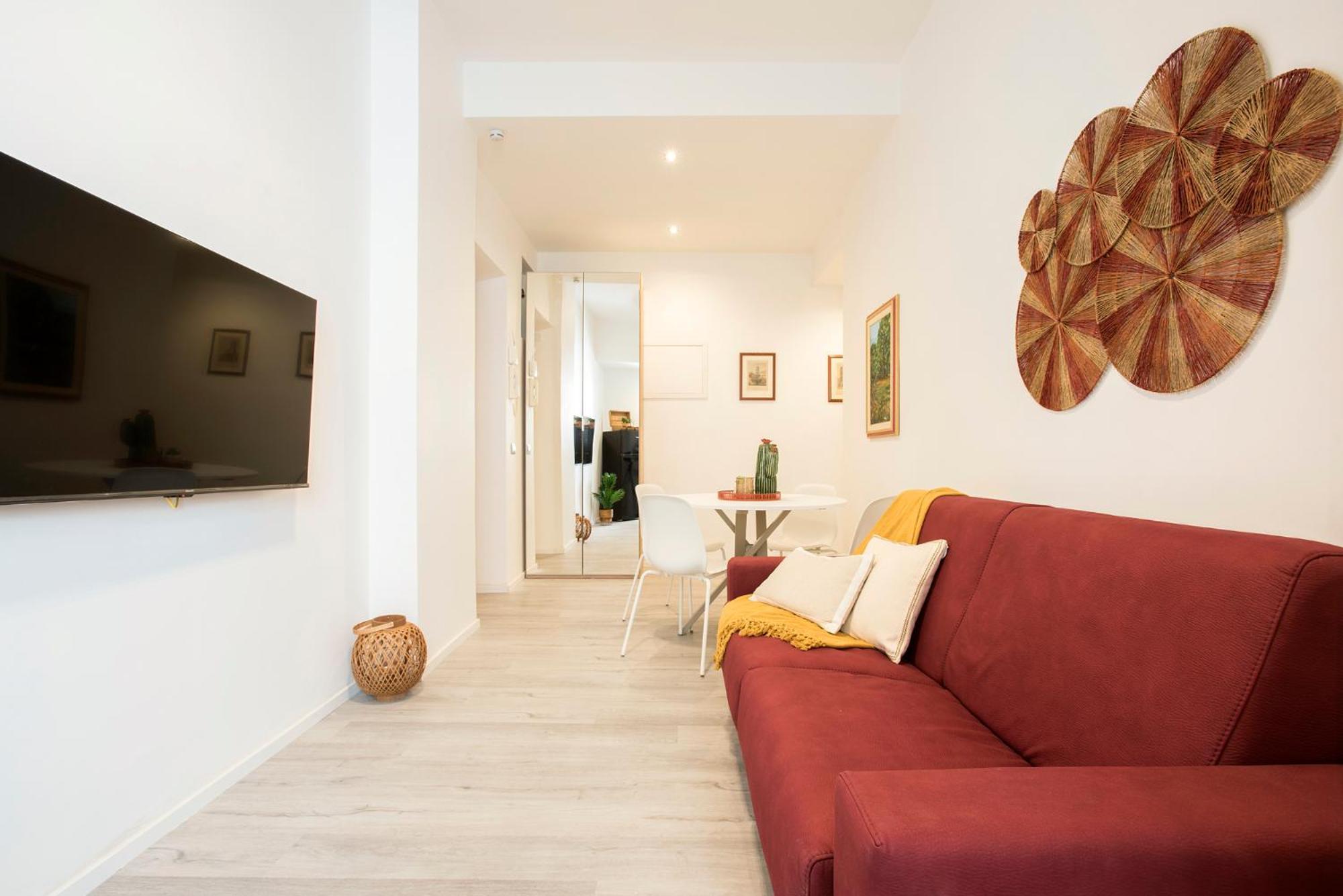 Domus White Apartment *