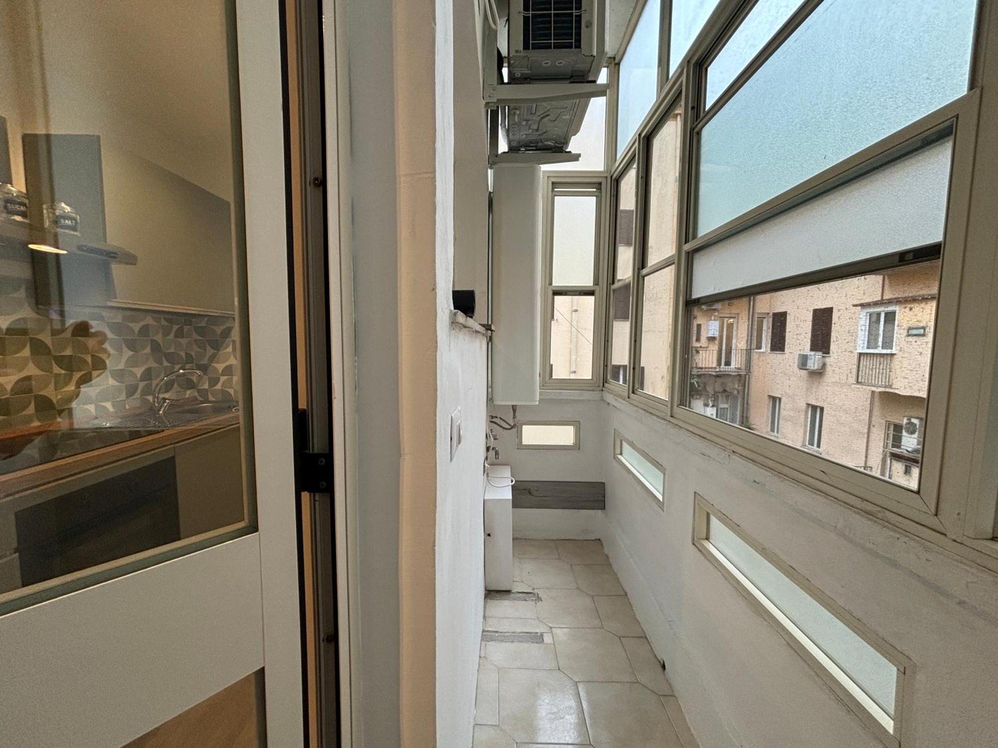 Domus White Apartment *