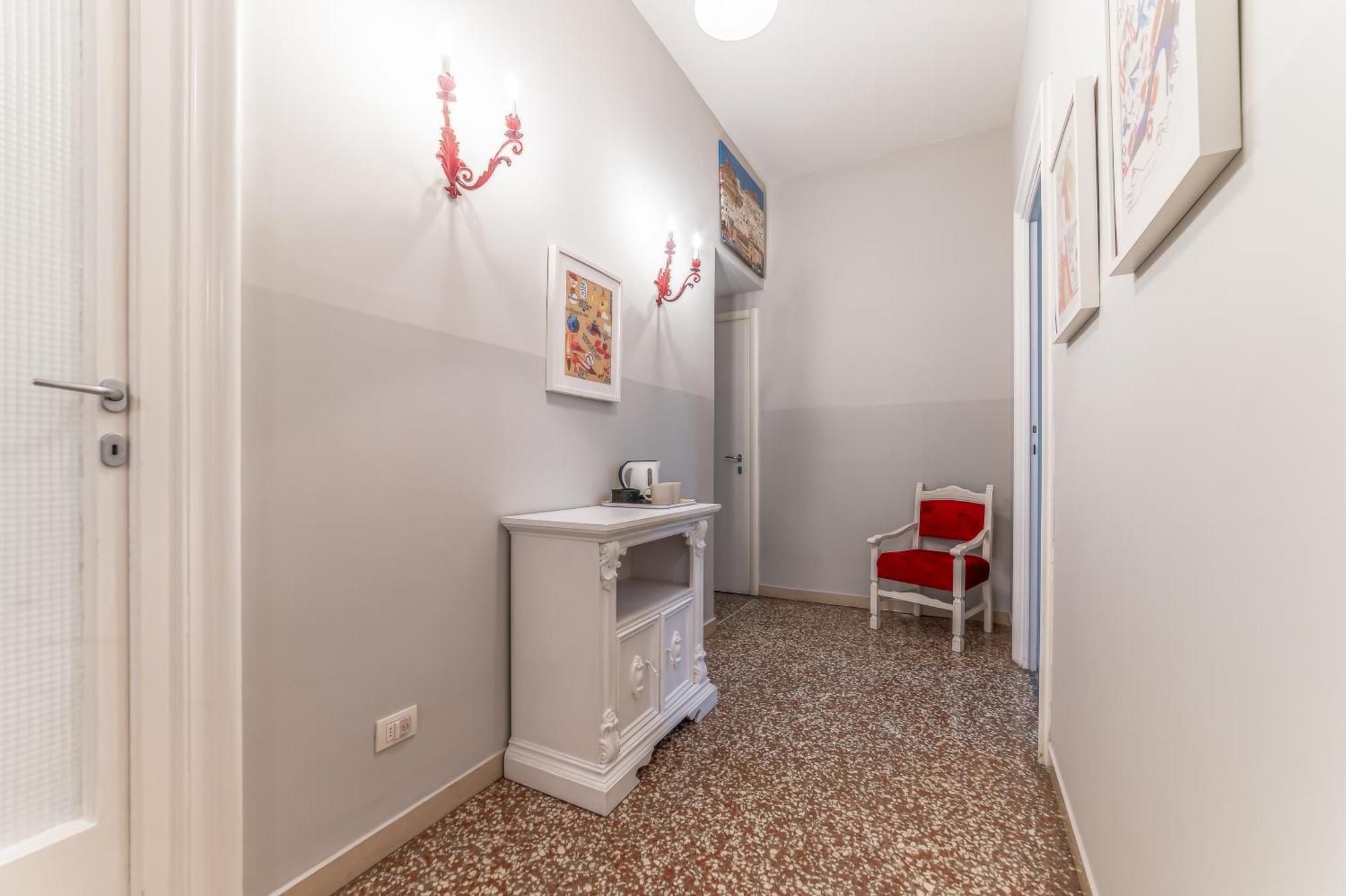 Gasthuis Azzurra B&B - Metro Lodi Rome