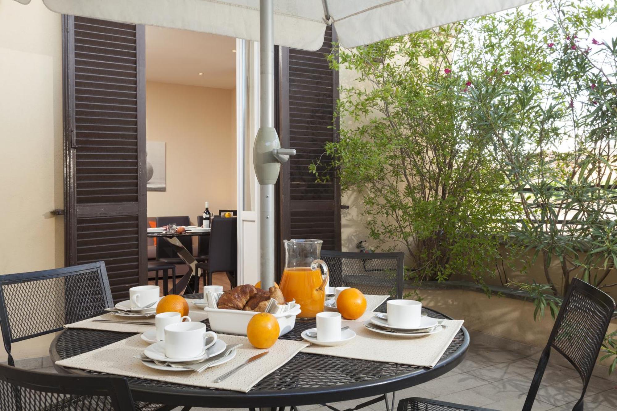 Trianon Borgo Pio 4* Rome