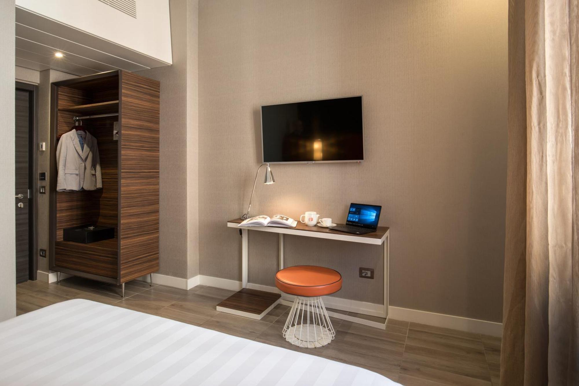 Hotel The Republic 4*