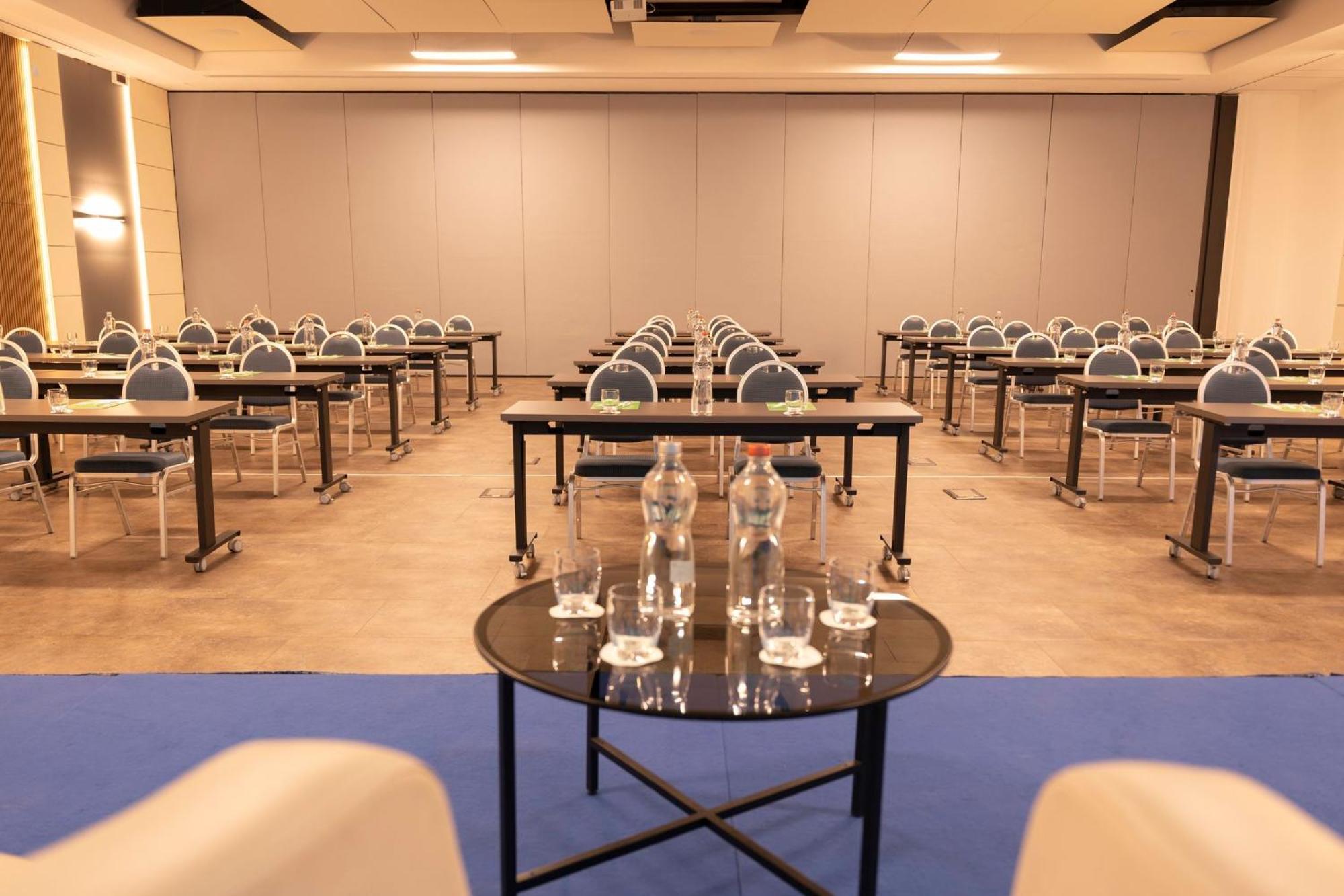 Holiday - Eur Parco Dei Medici By Ihg 4* Rome