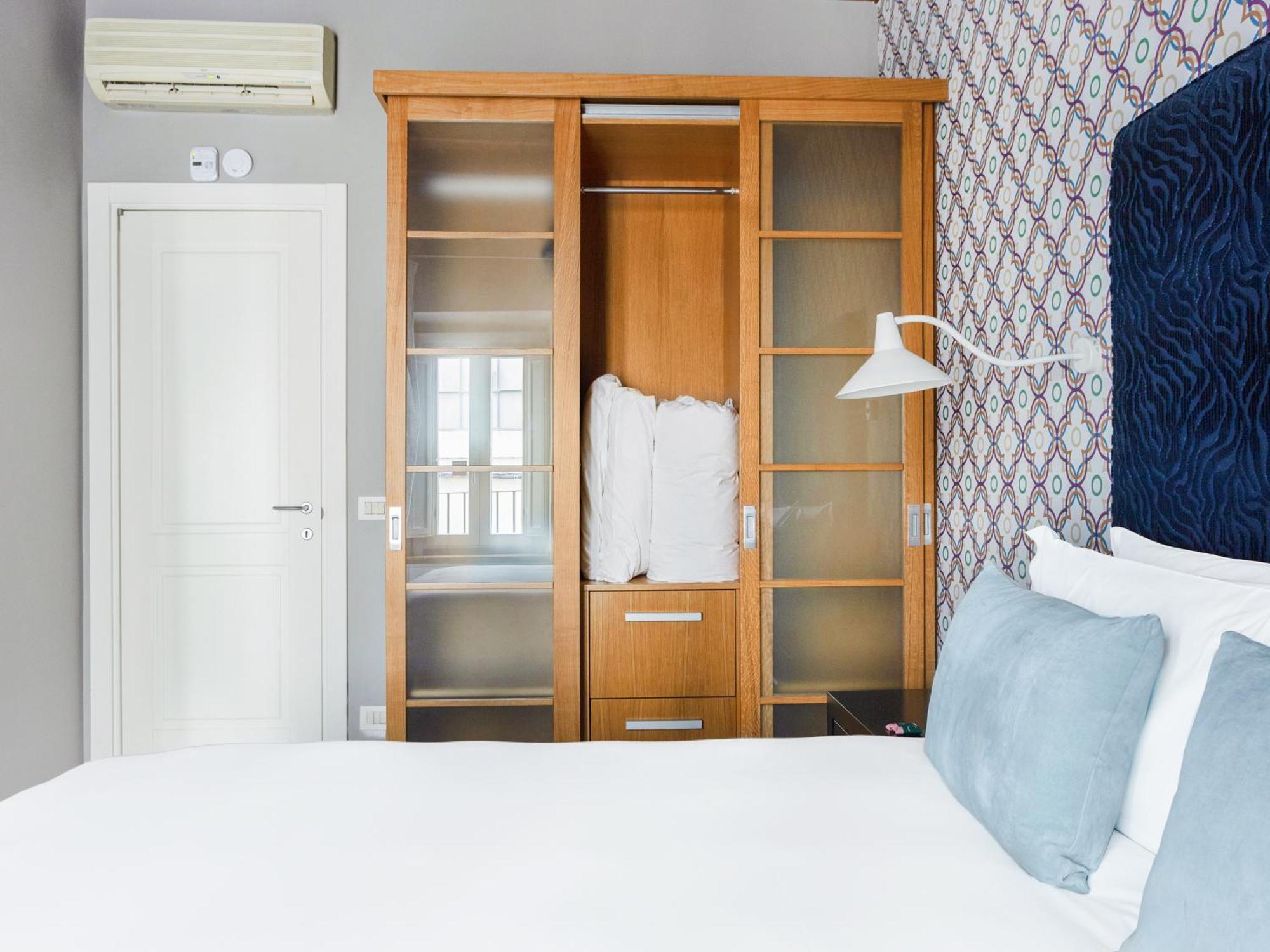 Numa Vici Aparthotel Rome
