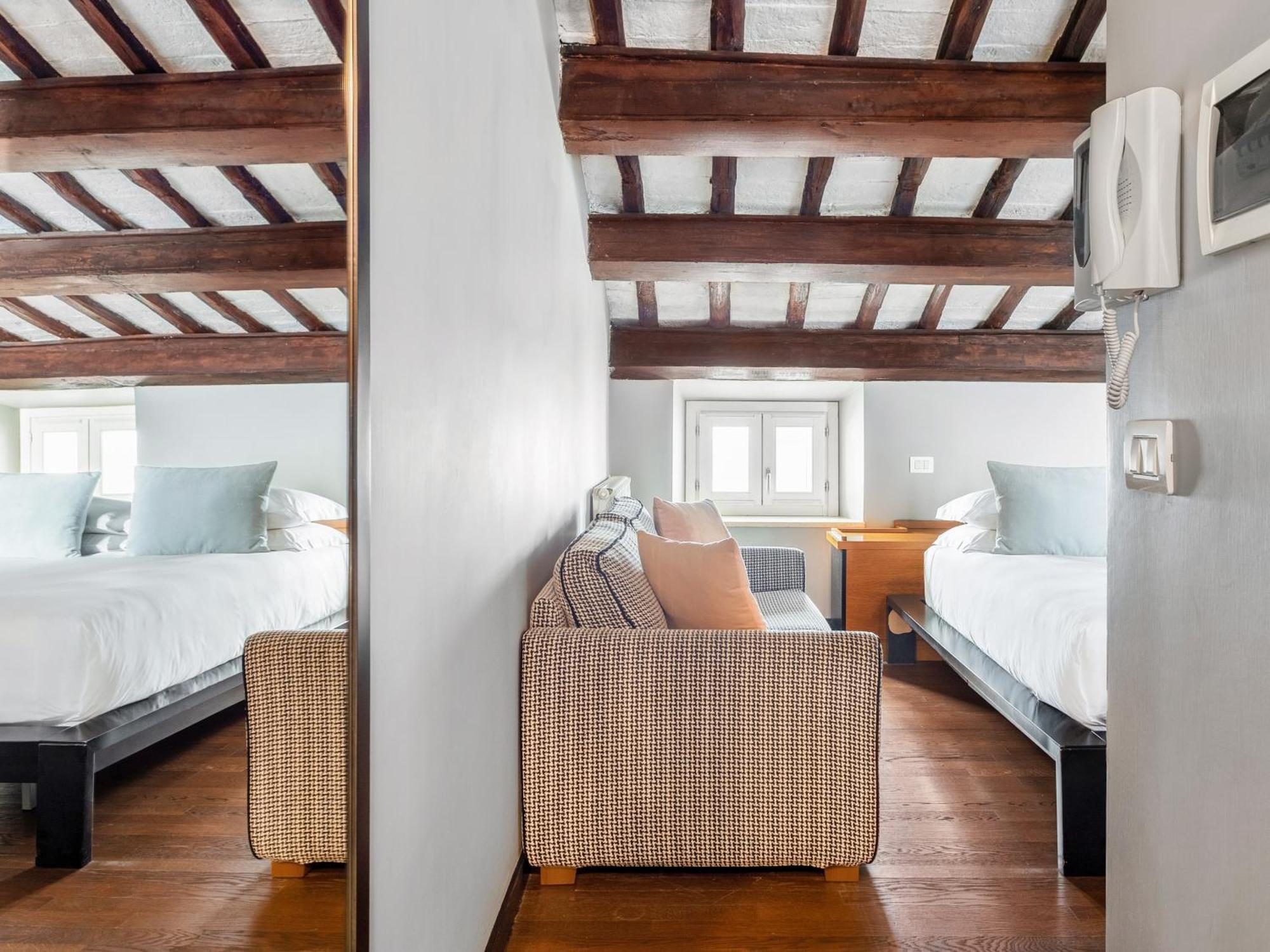 Numa Vici Aparthotel 2*