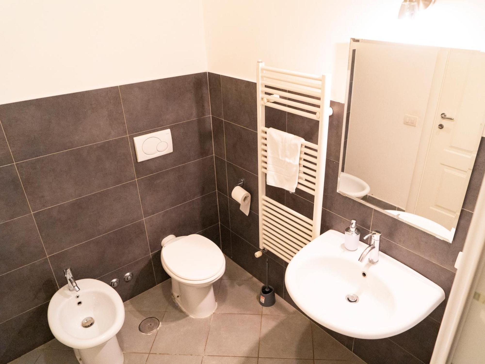 Salotto Piramide 3* Rome
