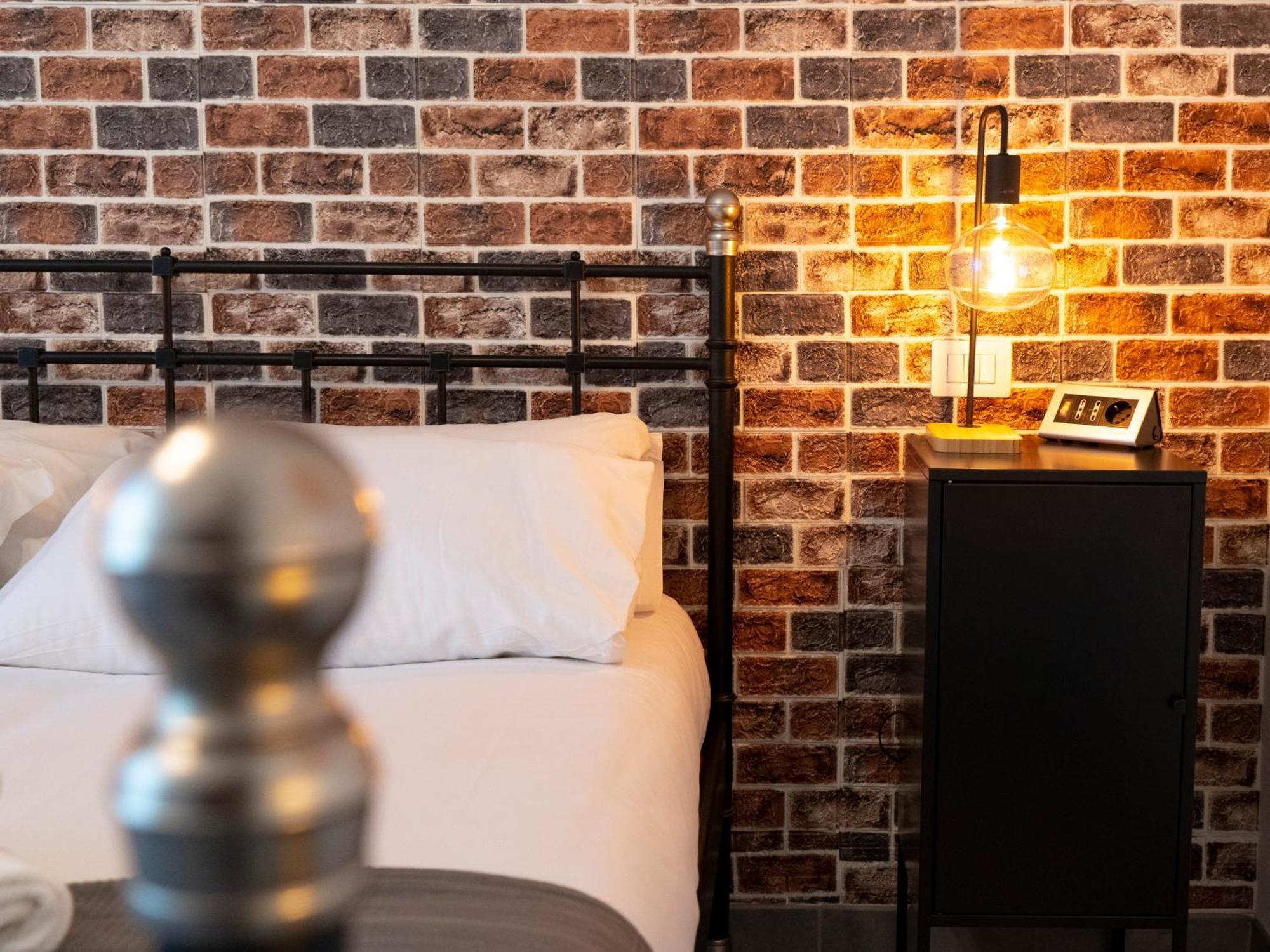 Salotto Piramide Bed & Breakfast Rome