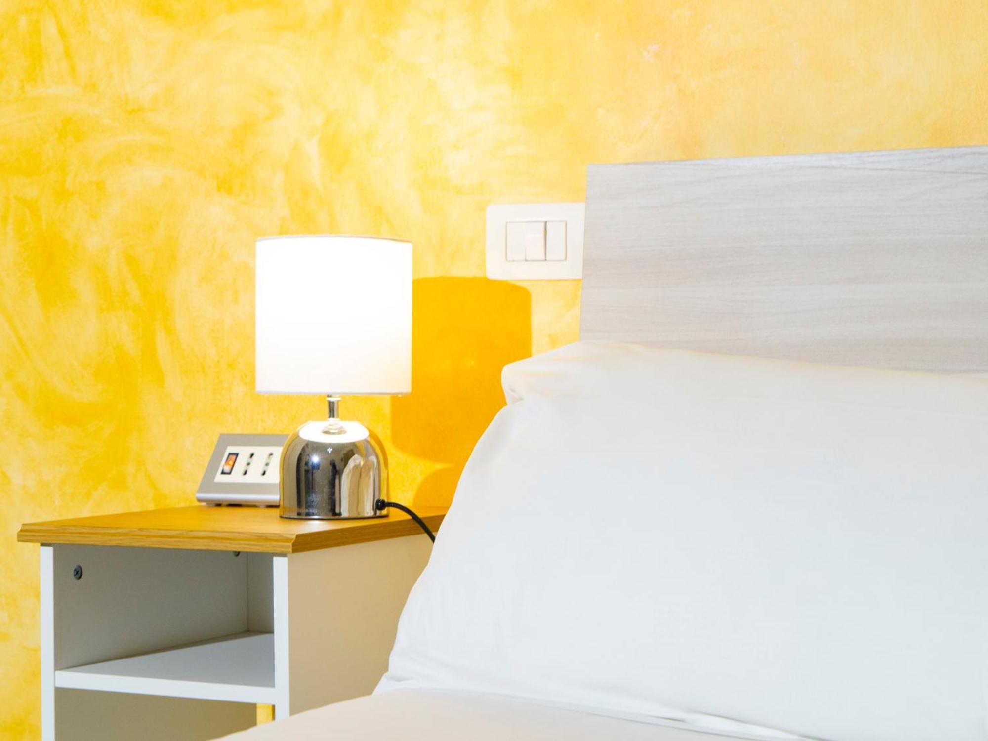 Salotto Piramide Bed & Breakfast 3*