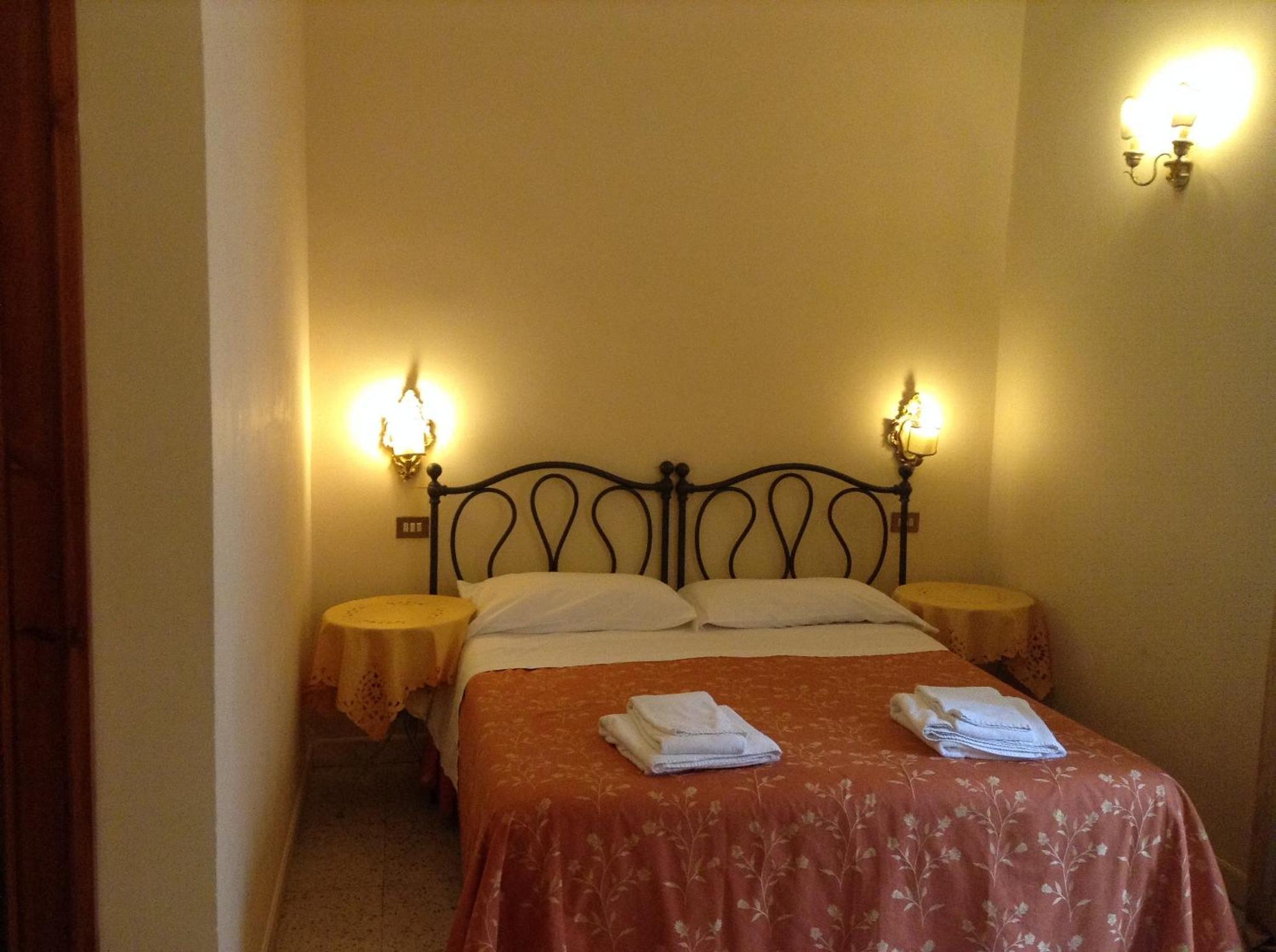 Maison De Marta Guest house