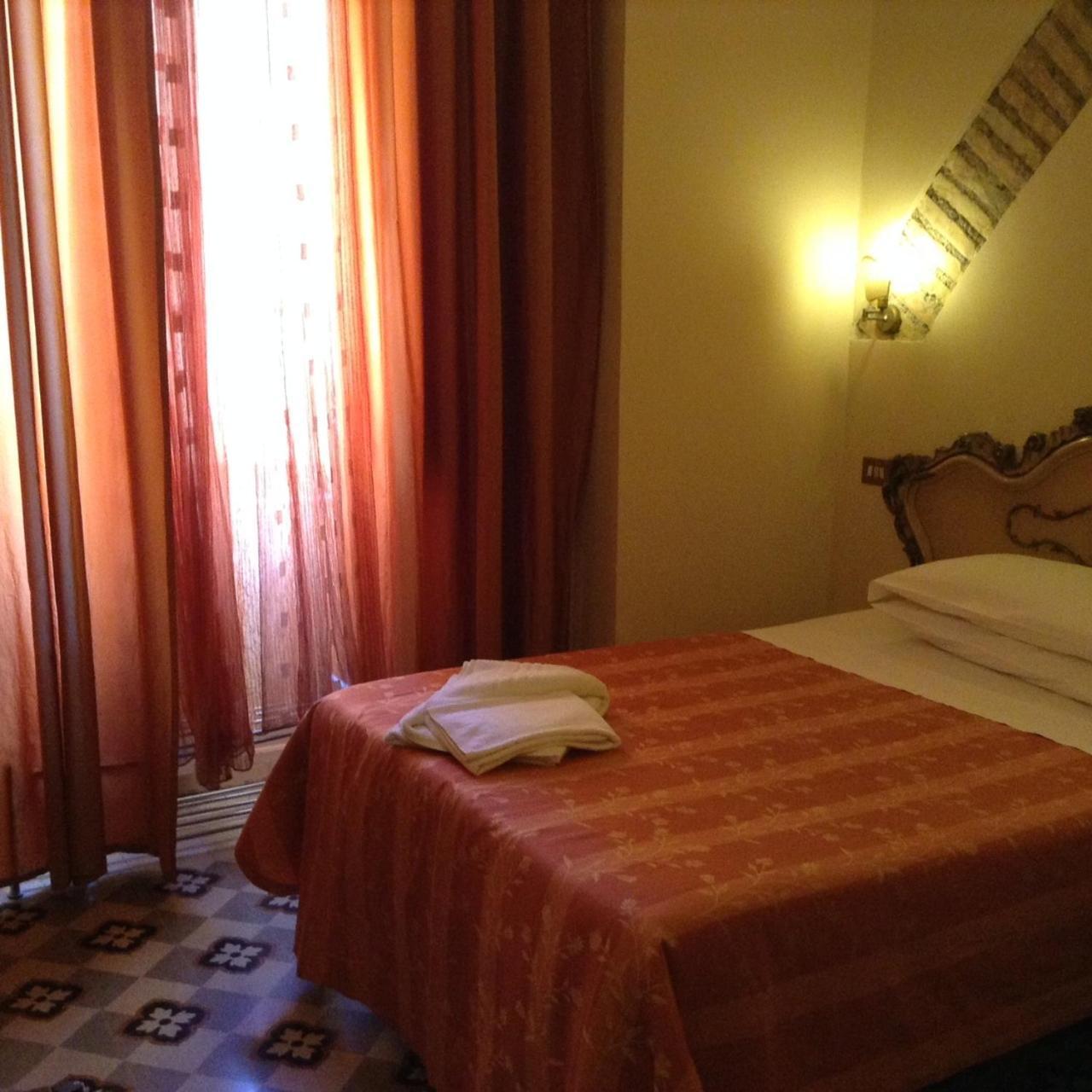 Maison De Marta Guest house