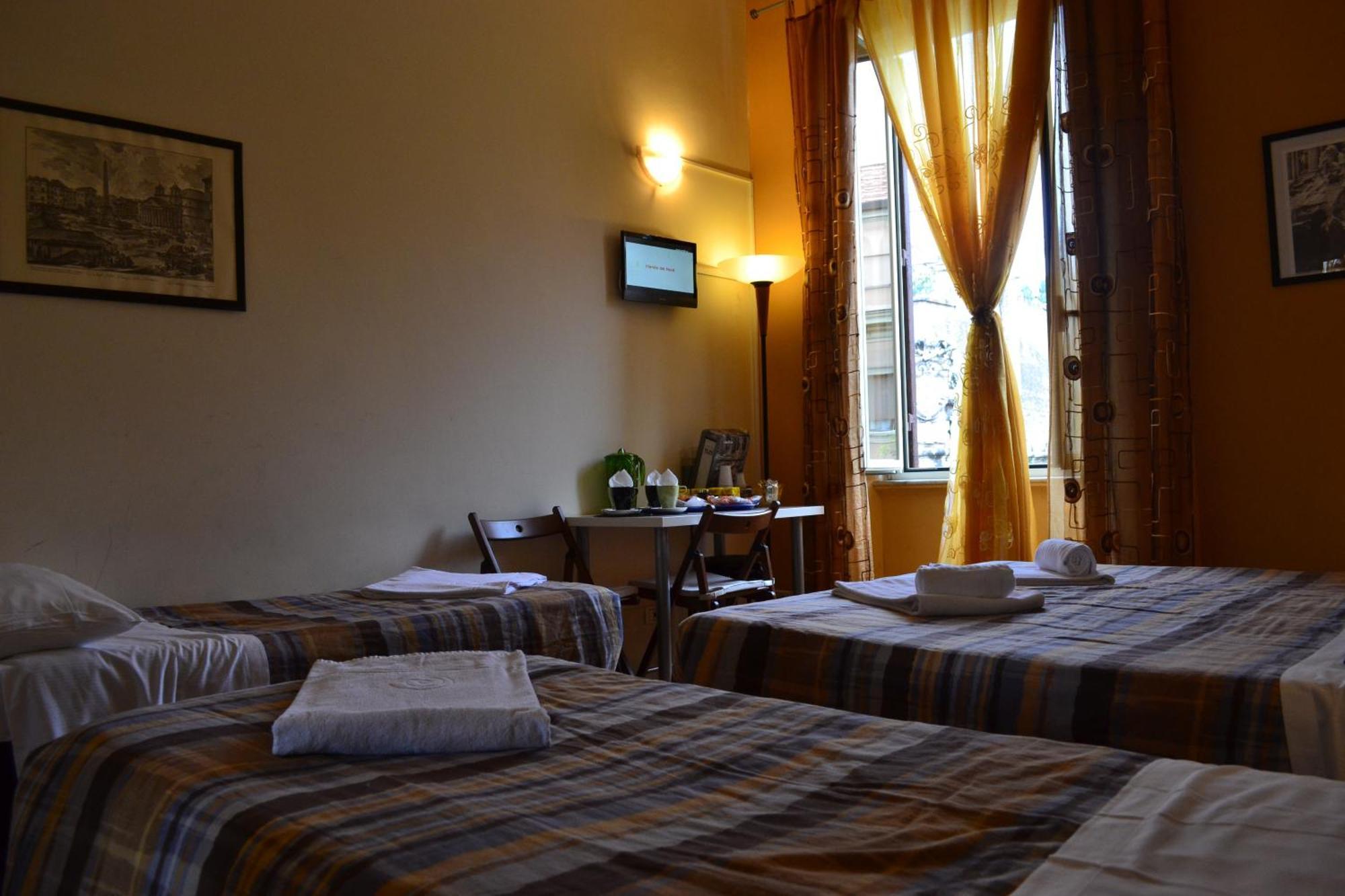 Quo Vadis 2 Bed & Breakfast Rome