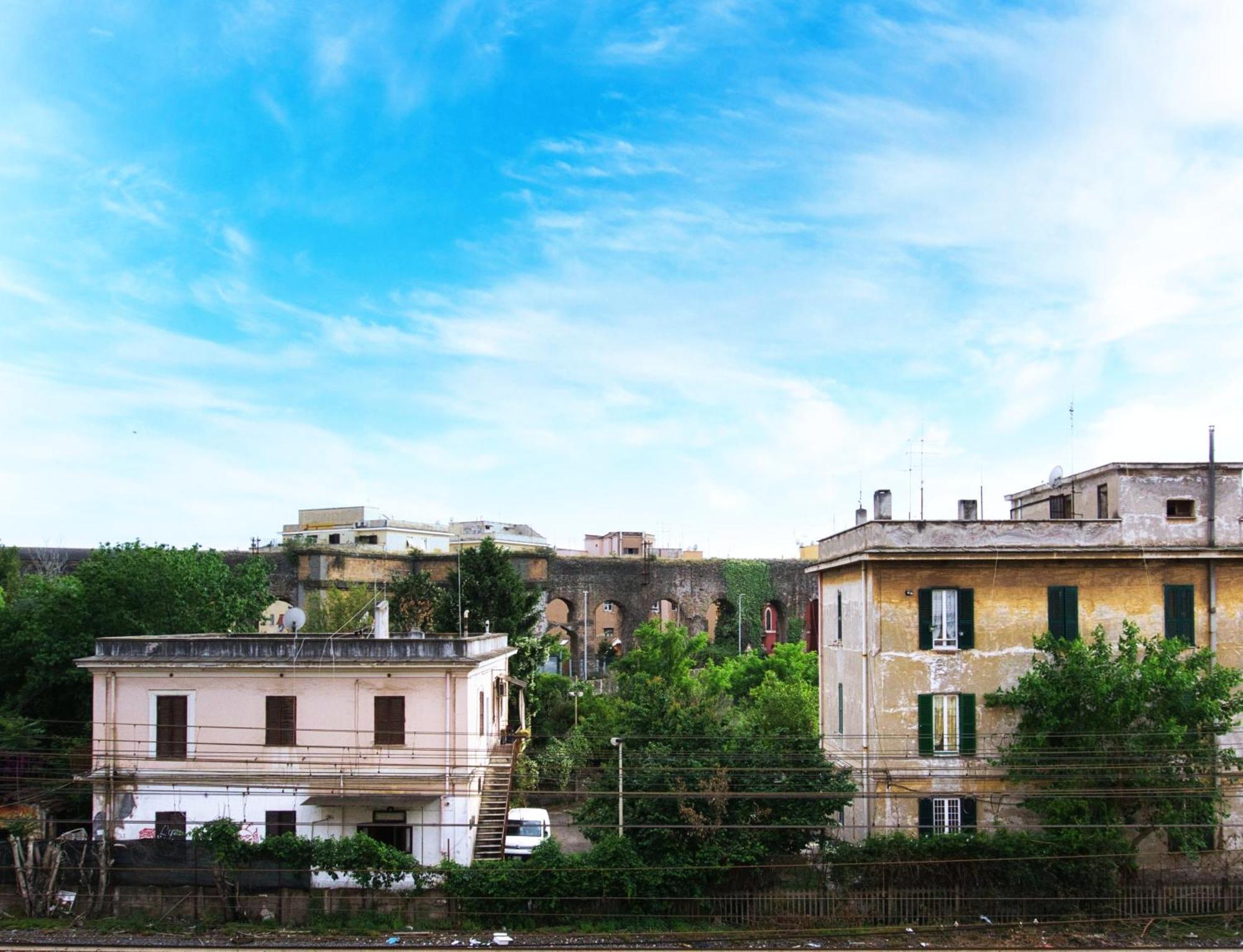 Elena Fine & Shining Rome