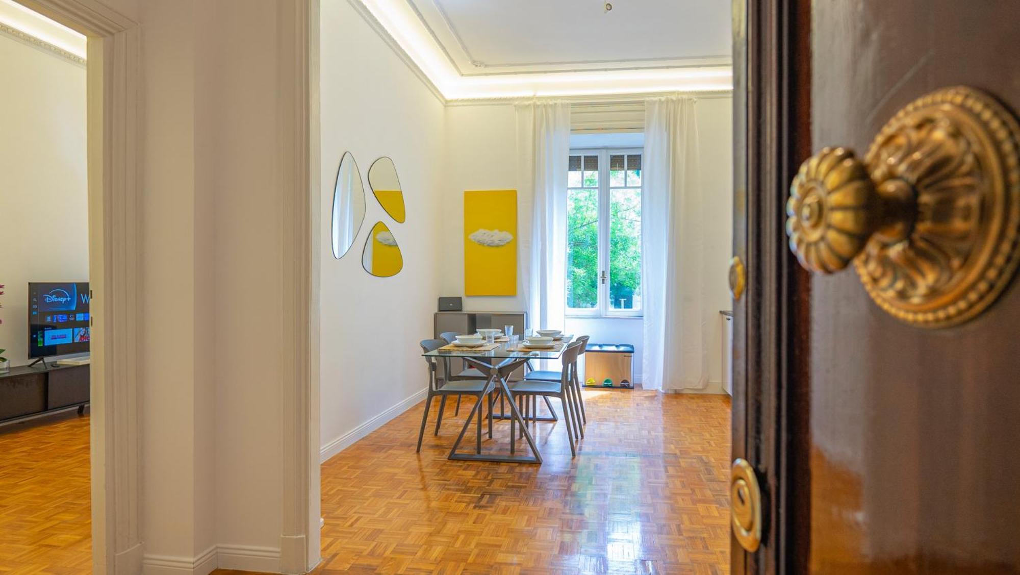 Domus San Giovanni Elegant Apartment *