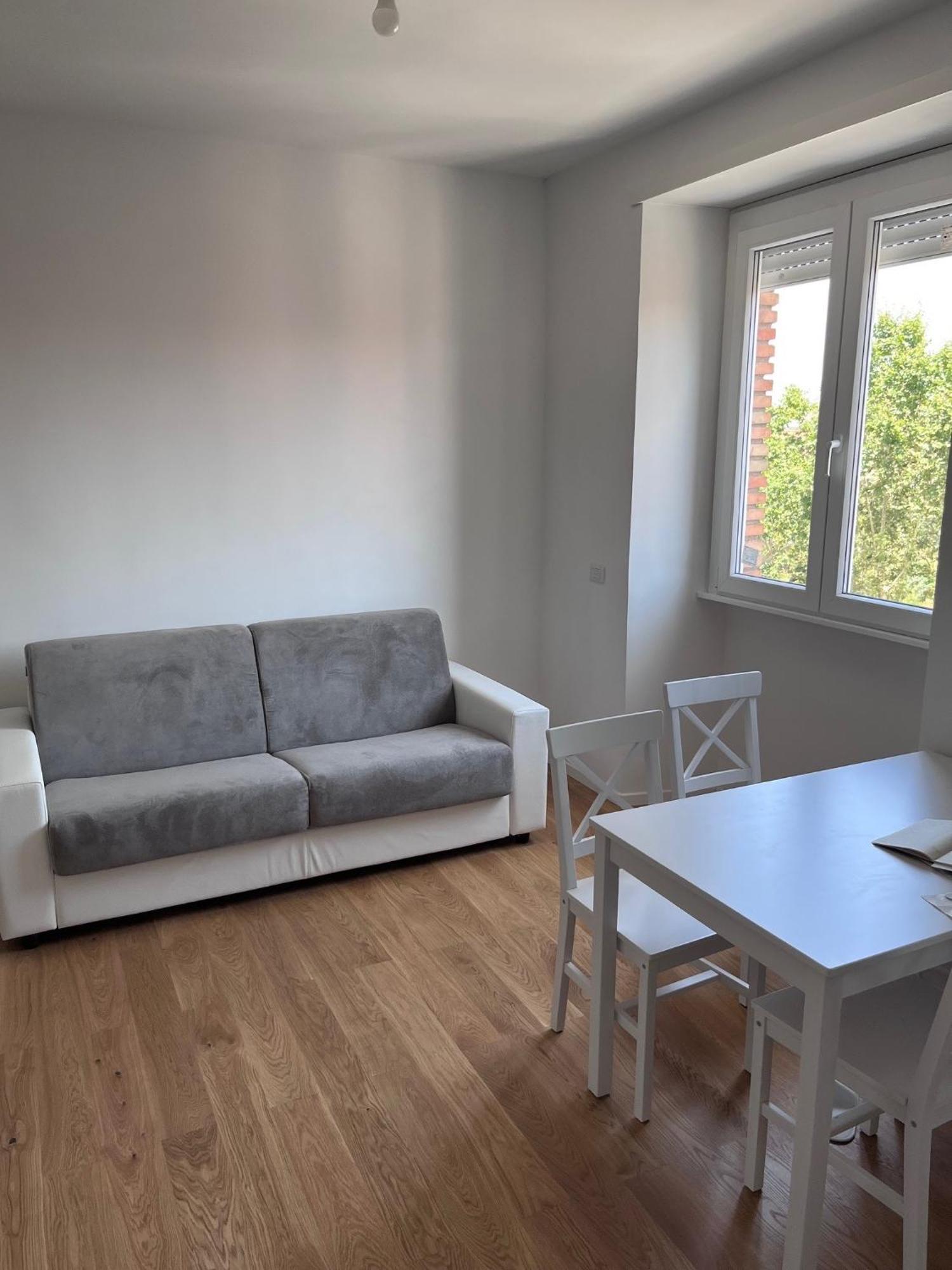 Just Apartment