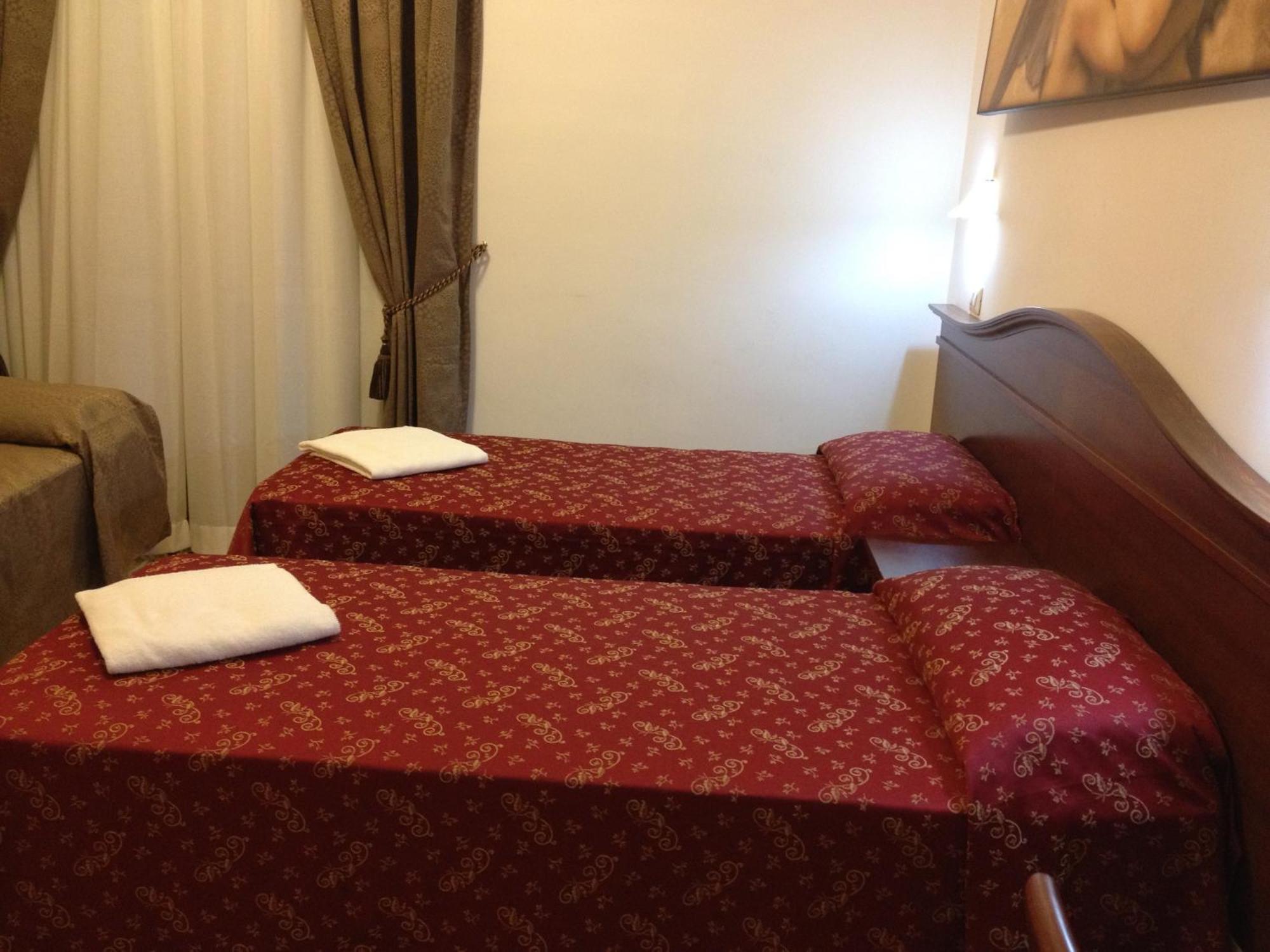 Guesthouse Alex II Guest house 2*