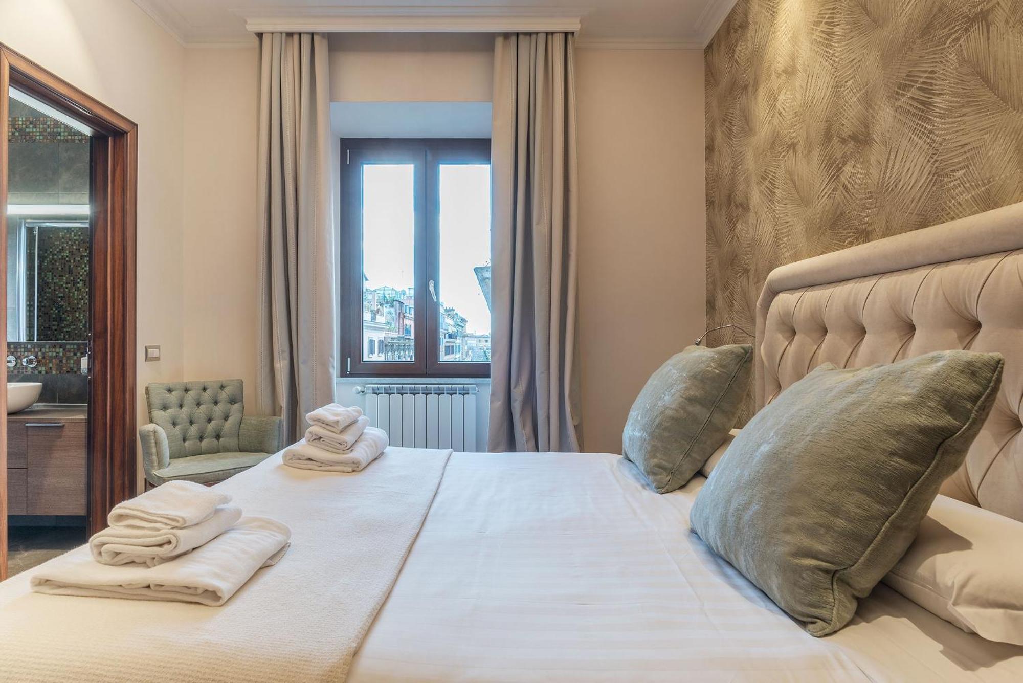 Apartment 900 Rome