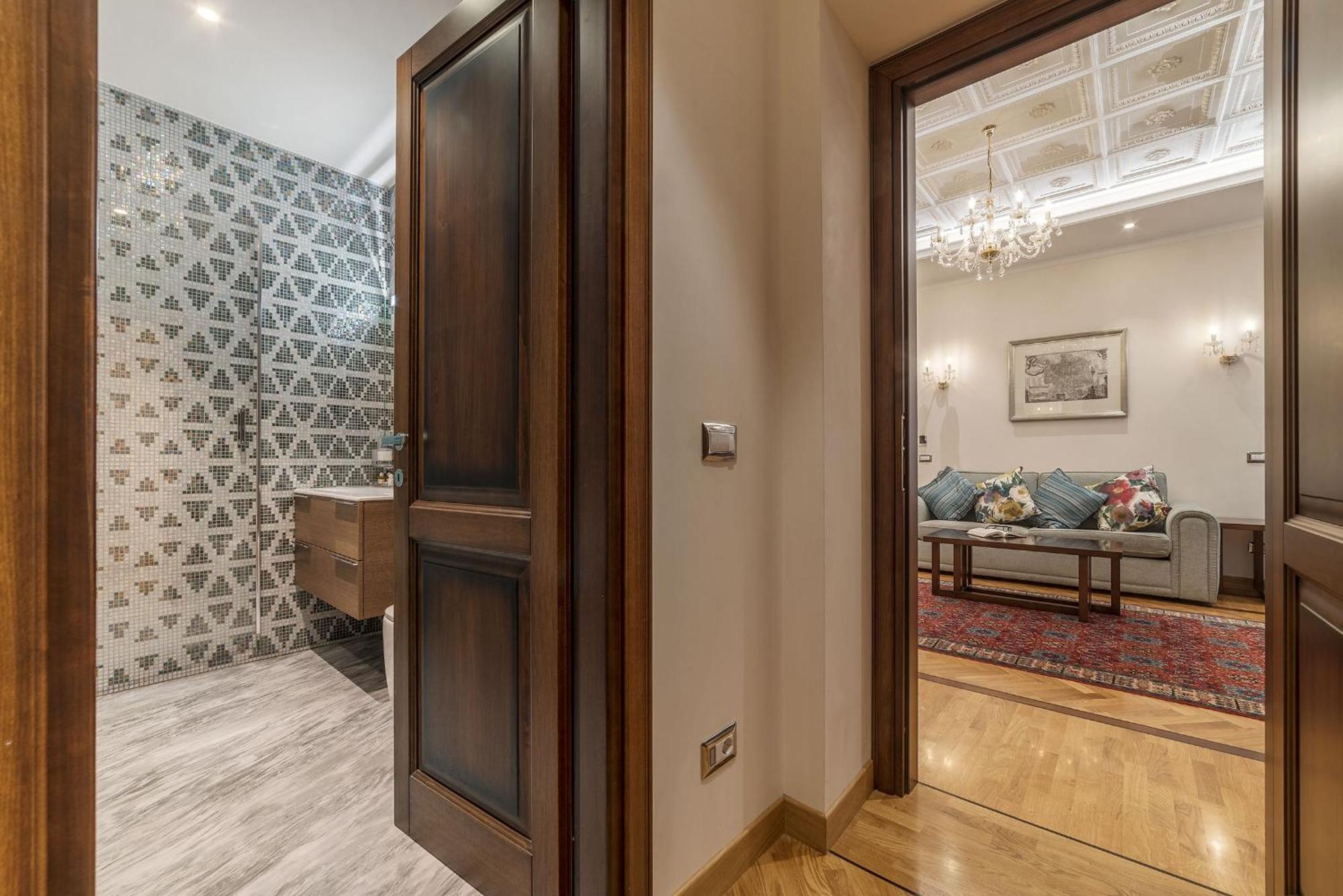 900 Apartment
