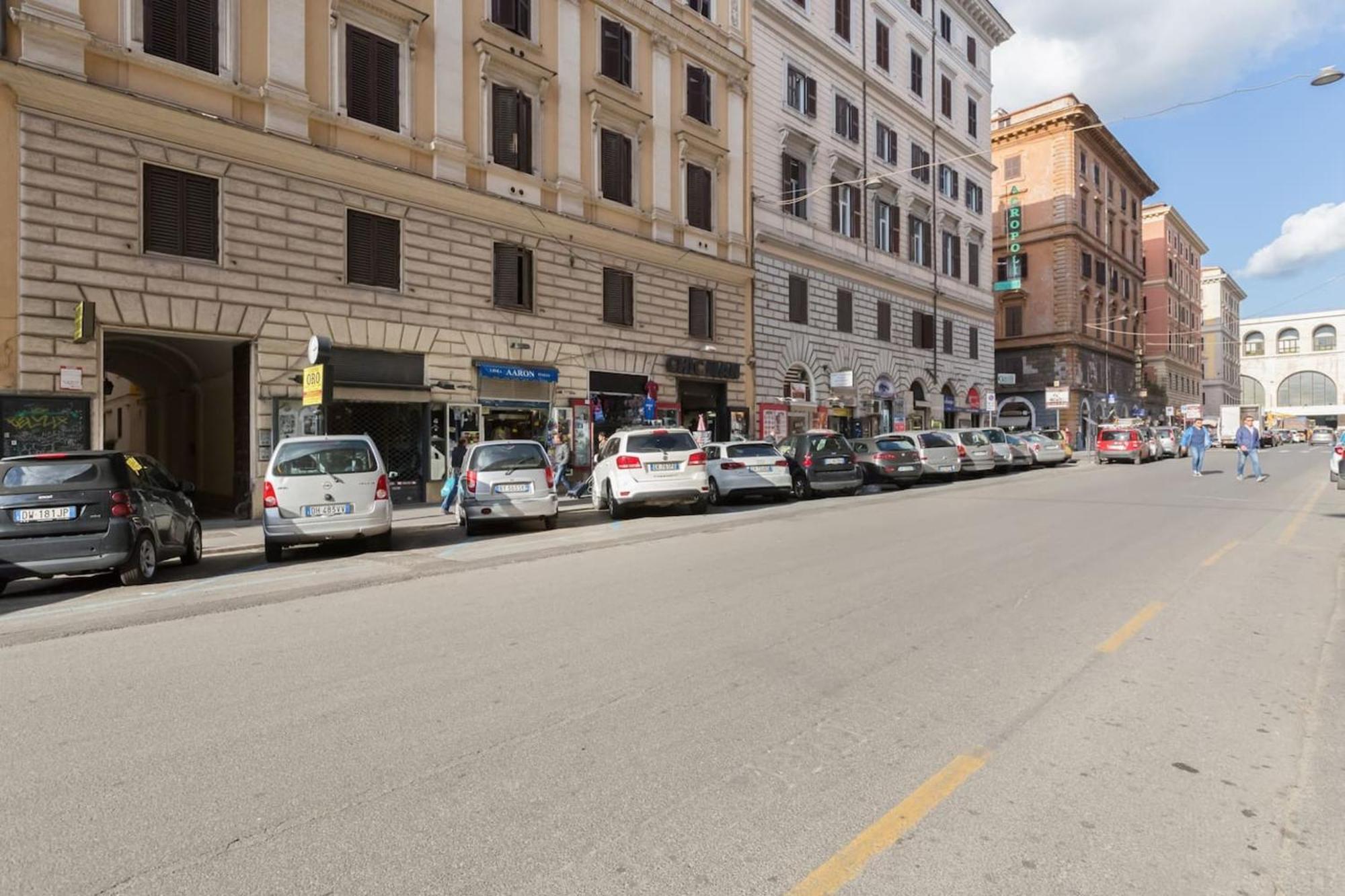 Charming With Panoramic View In The Heart Of Apartment *