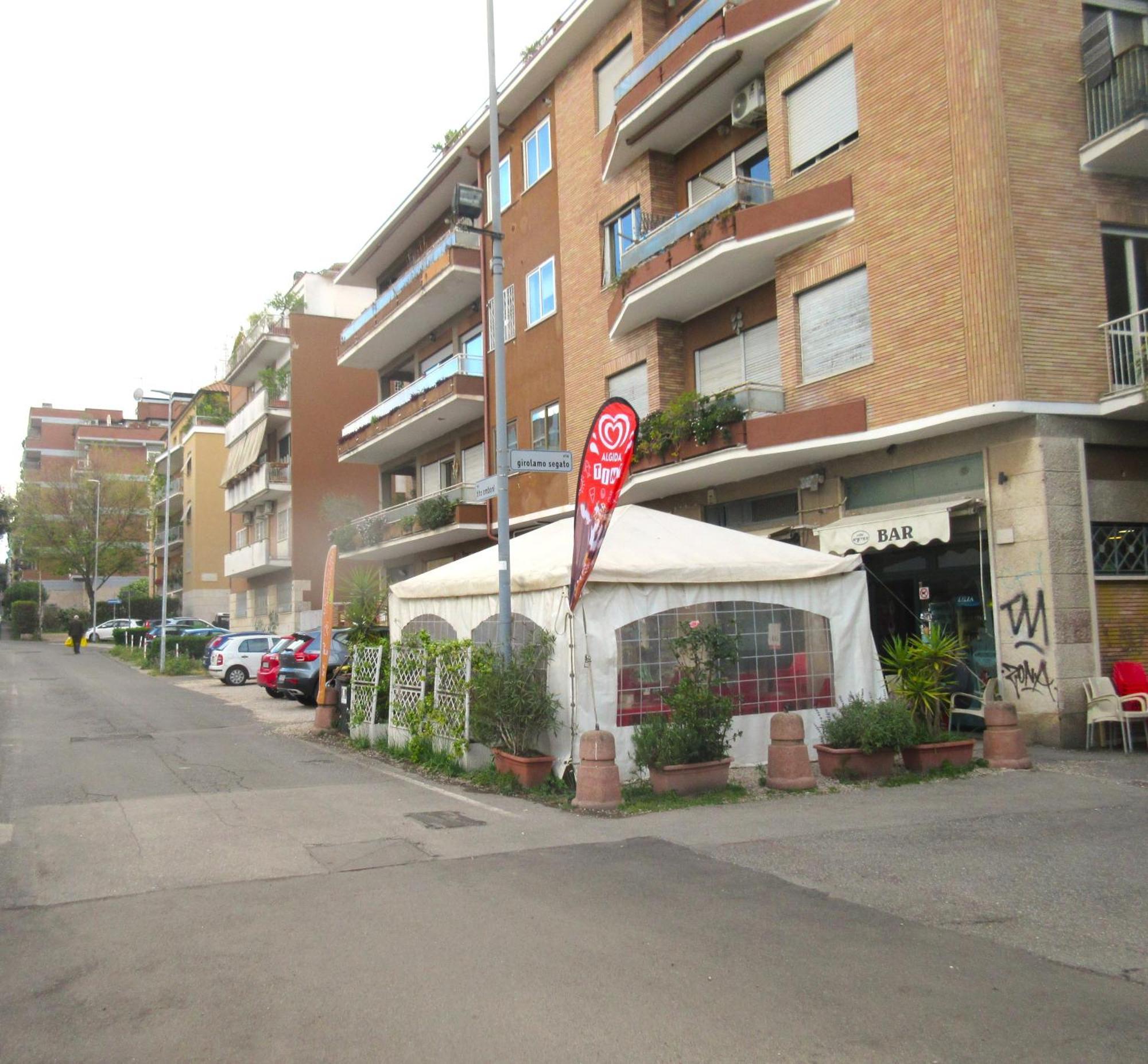 Rooftop Appia Antica,silenzioso Riservato Two Bedrooms Two Bathrooms Roma