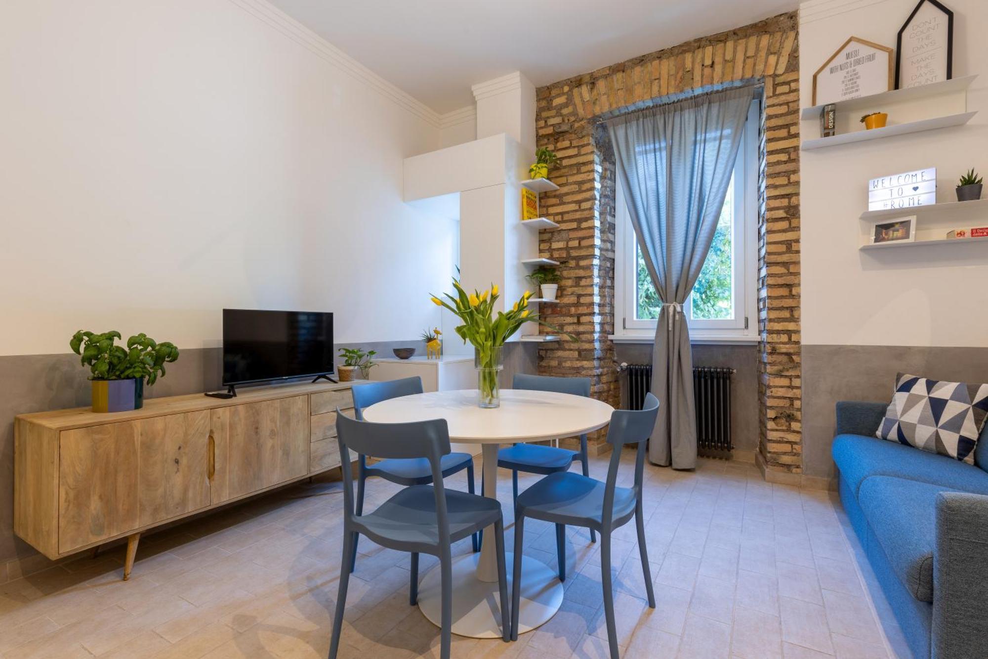 Apartment Brevi Design