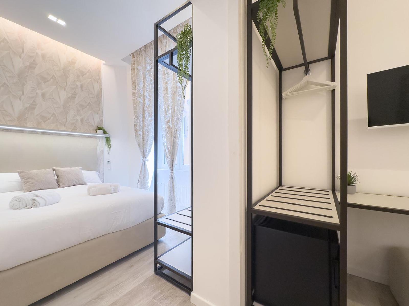Guest house White Ottaviano Rome