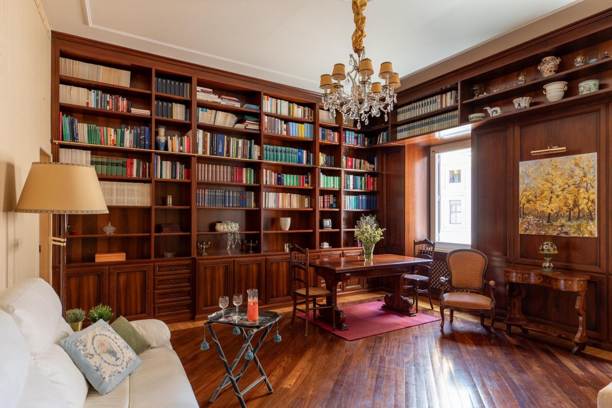 Iflat Classic Style In The Center Of Apartment Rome