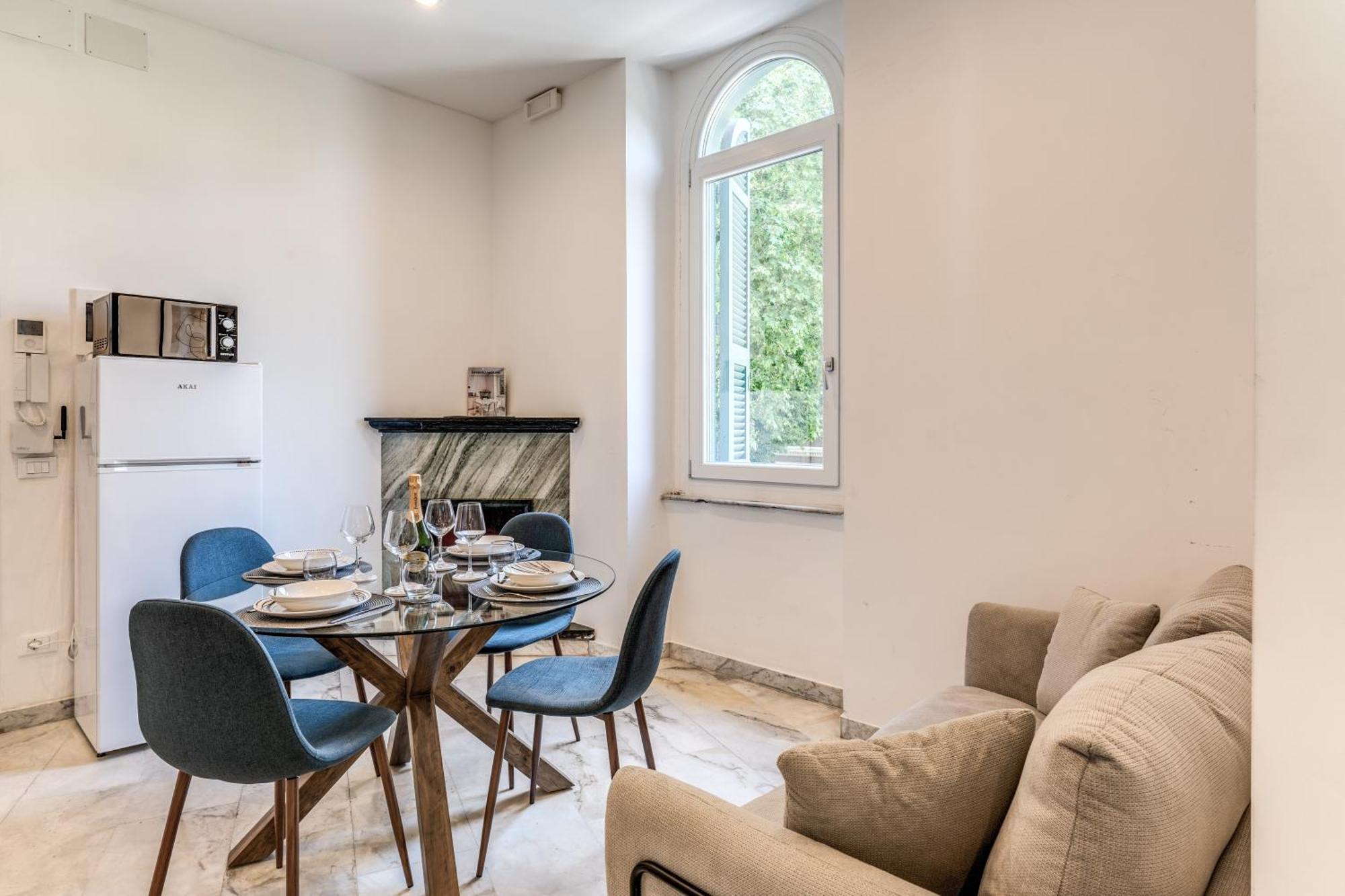 V E N E R E Apartment *