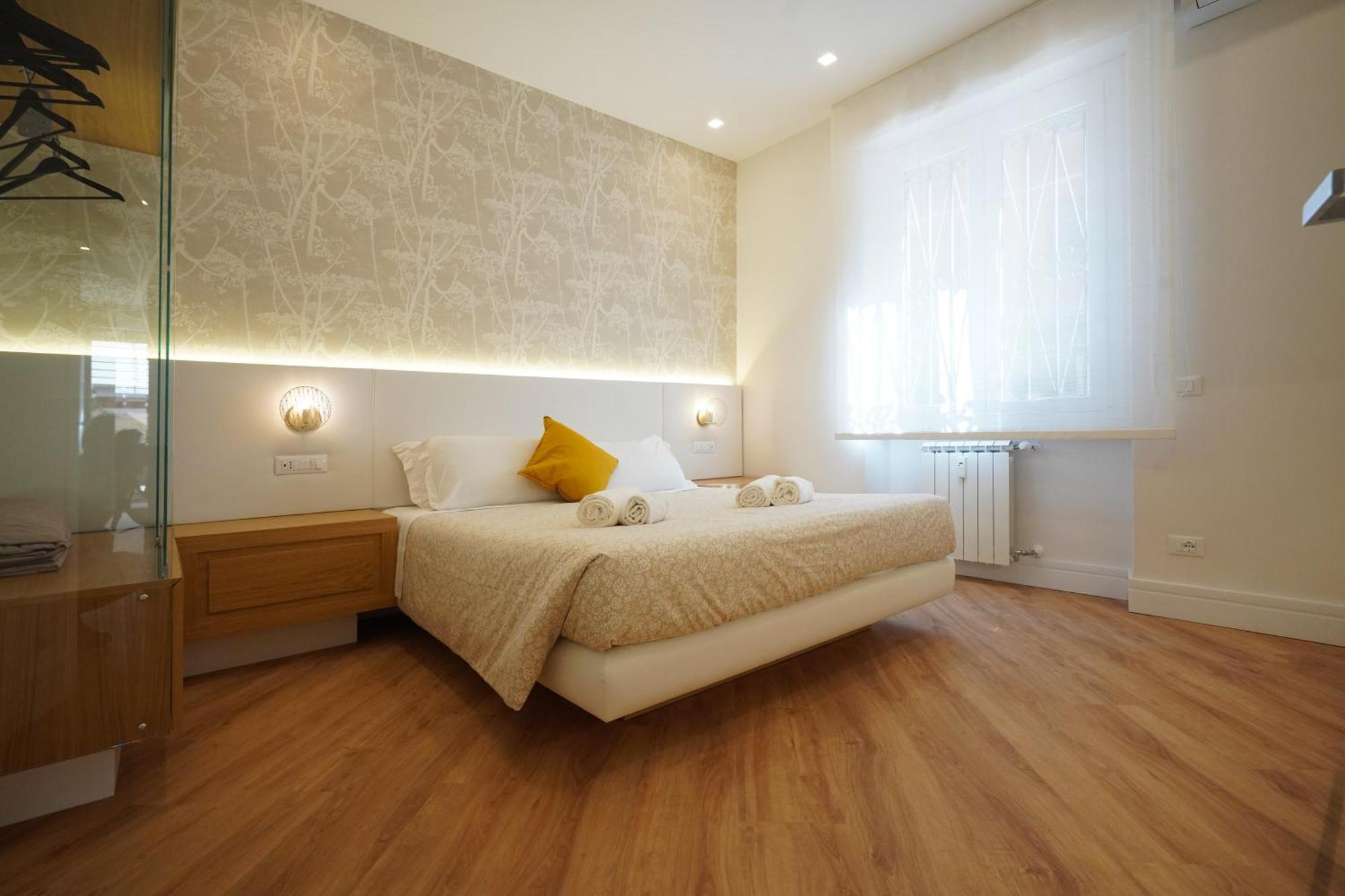 Peaceful 2 Bedrooms With Patio, Near Metro A Appartement Rome